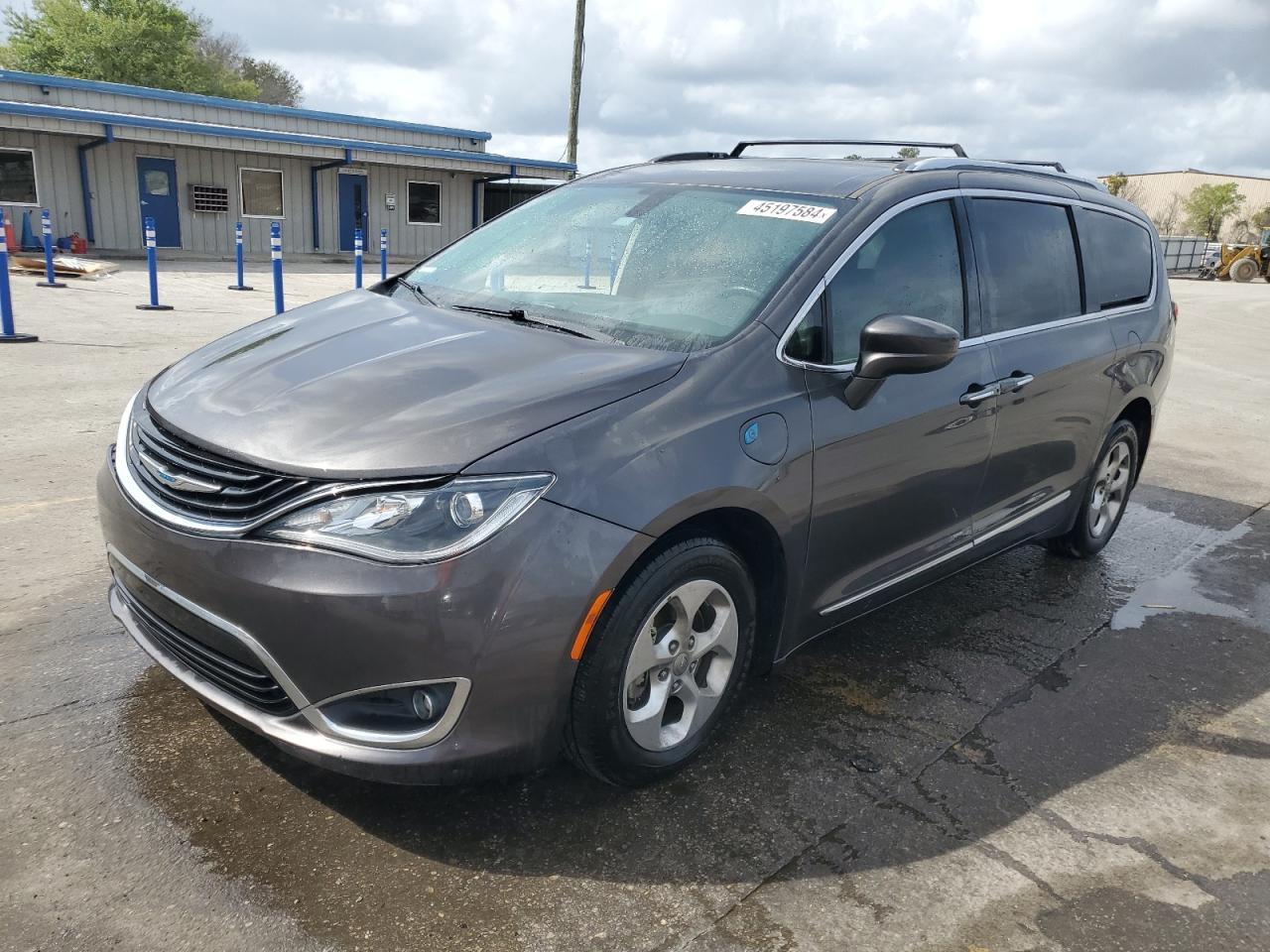 CHRYSLER PACIFICA 2019 2c4rc1l72kr500098