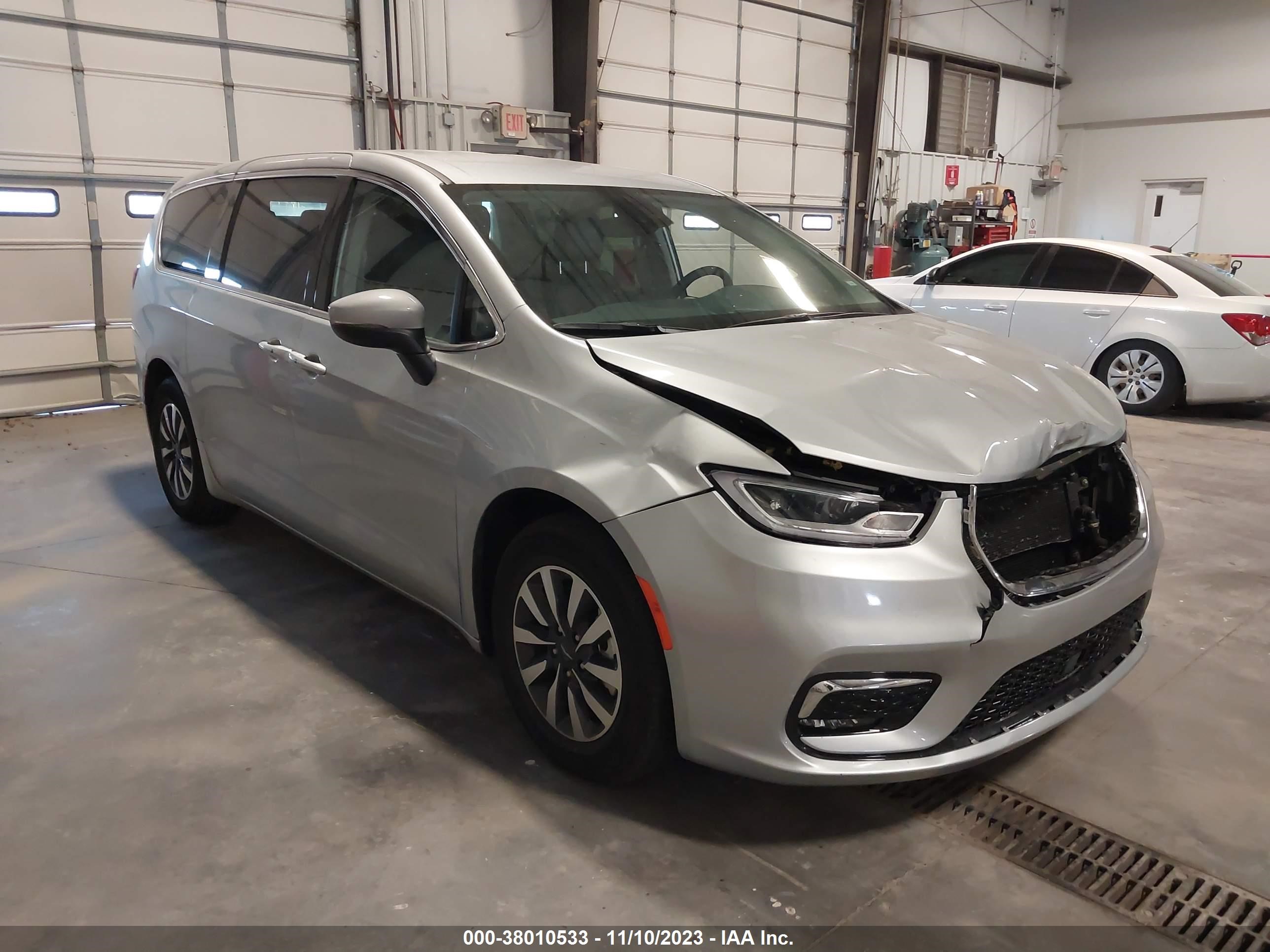 CHRYSLER PACIFICA 2023 2c4rc1l72pr523128