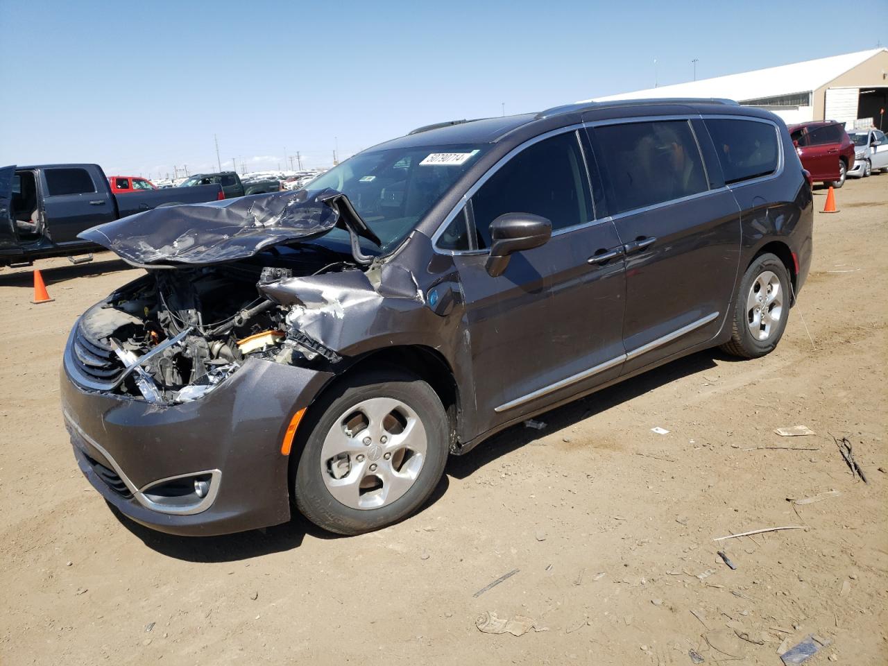 CHRYSLER PACIFICA 2018 2c4rc1l73jr175699