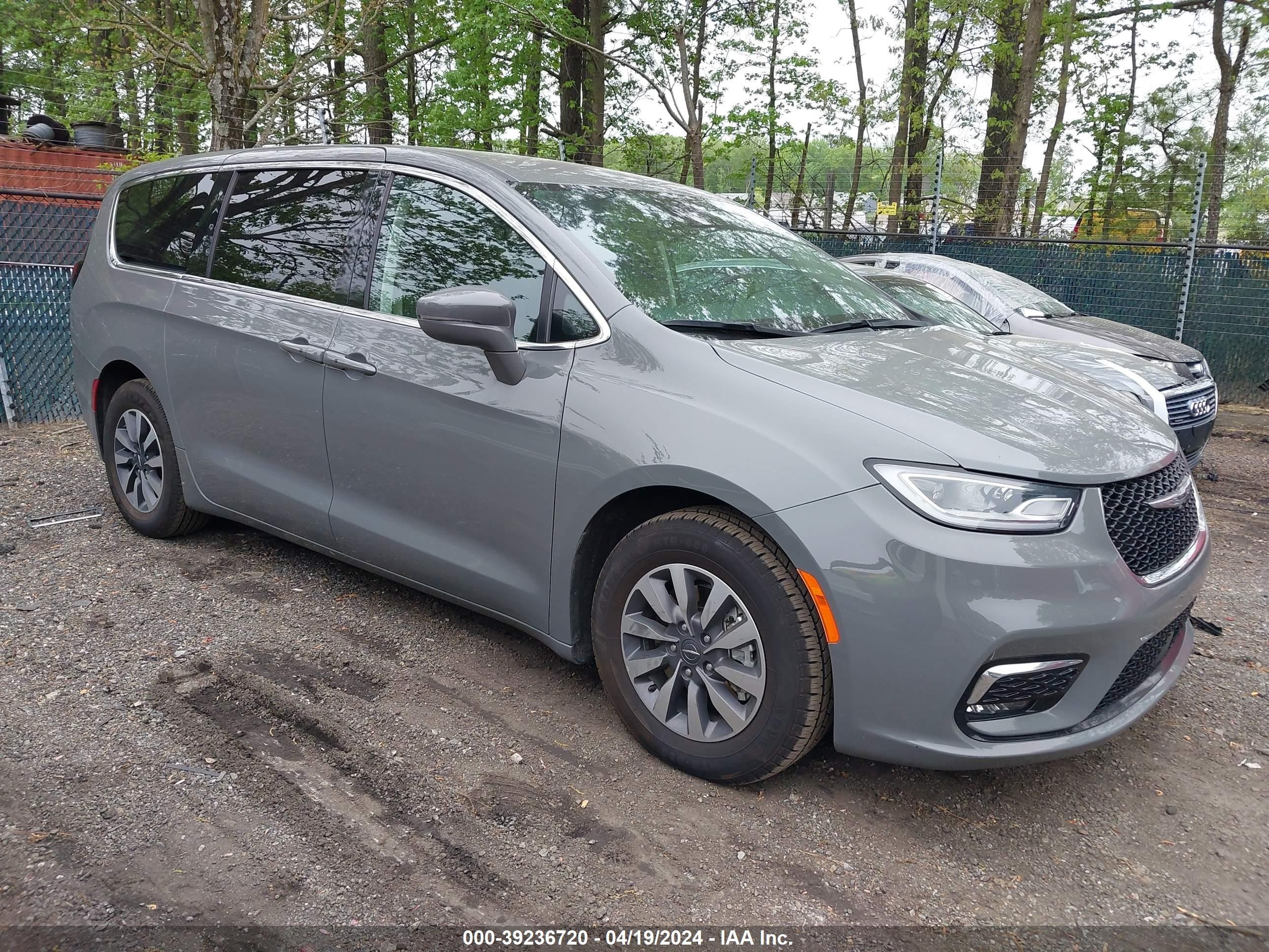 CHRYSLER PACIFICA 2022 2c4rc1l75nr130267