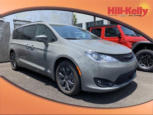 CHRYSLER PACIFICA 2020 2c4rc1n70lr251136