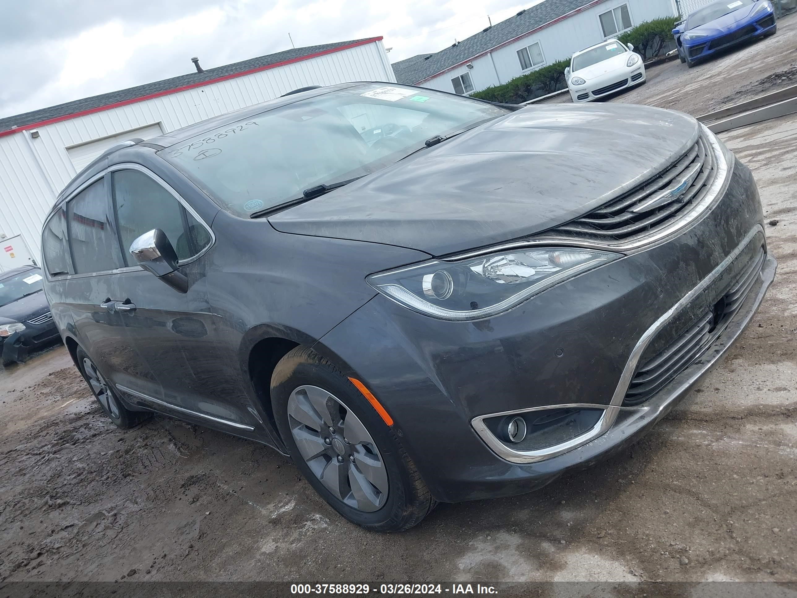 CHRYSLER PACIFICA 2017 2c4rc1n74hr709655