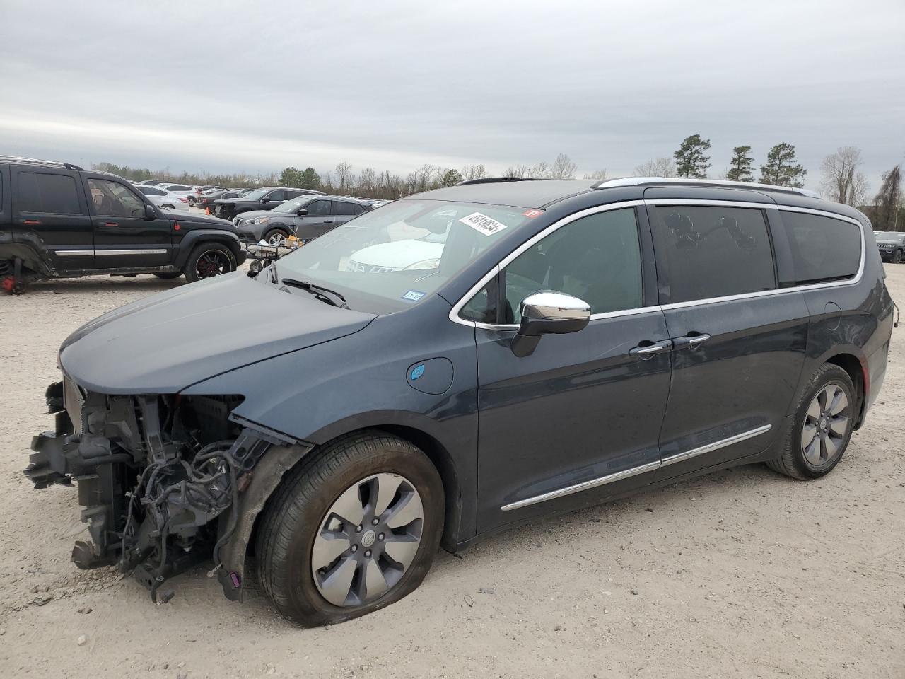 CHRYSLER PACIFICA 2020 2c4rc1n79lr287973