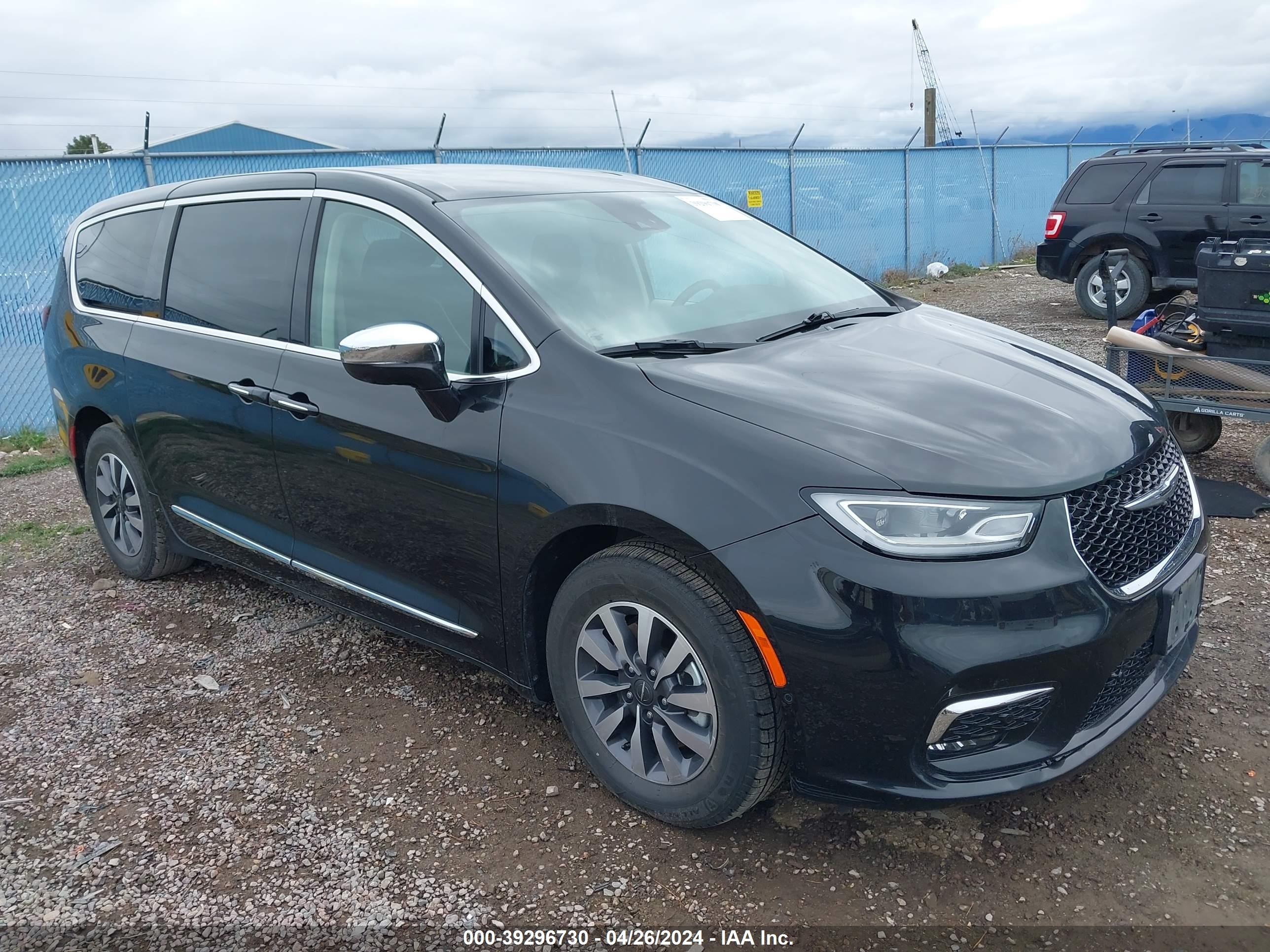 CHRYSLER PACIFICA 2022 2c4rc1s72nr130552