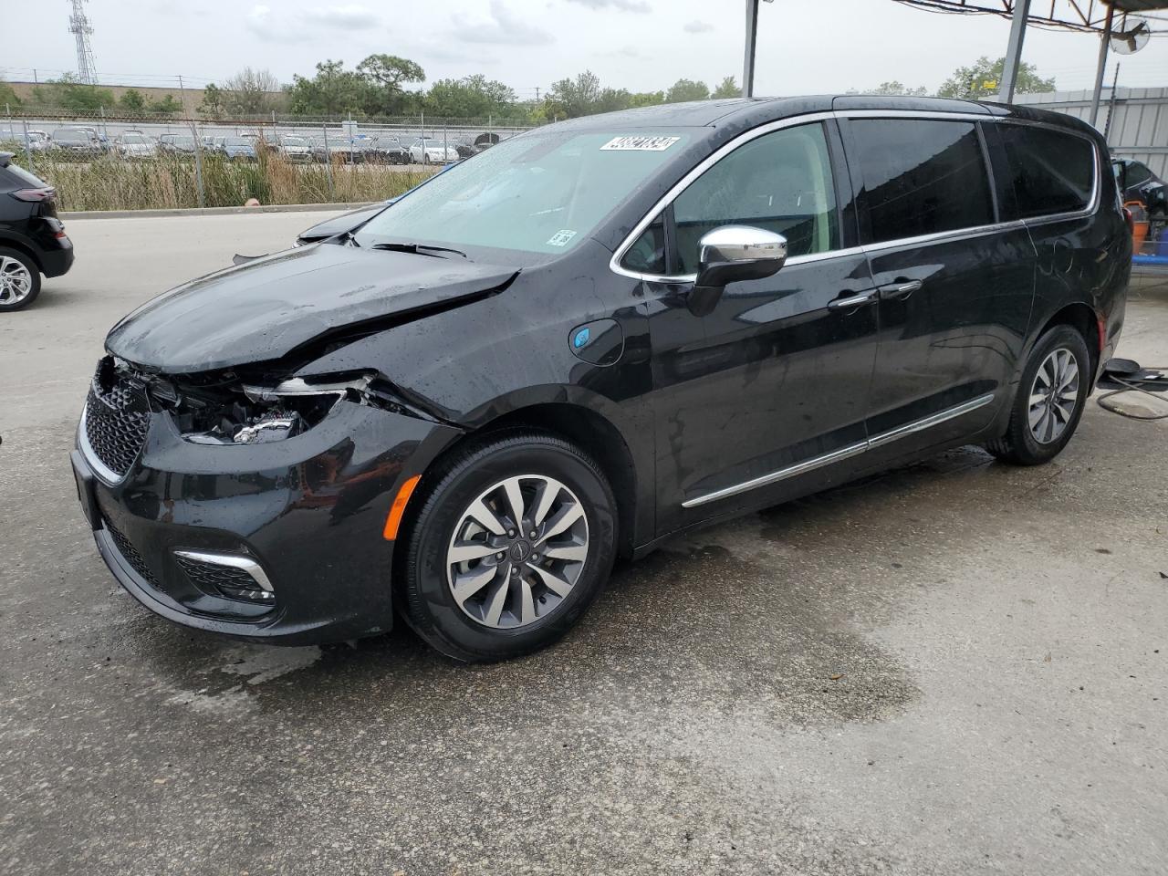 CHRYSLER PACIFICA 2023 2c4rc1s76pr518113