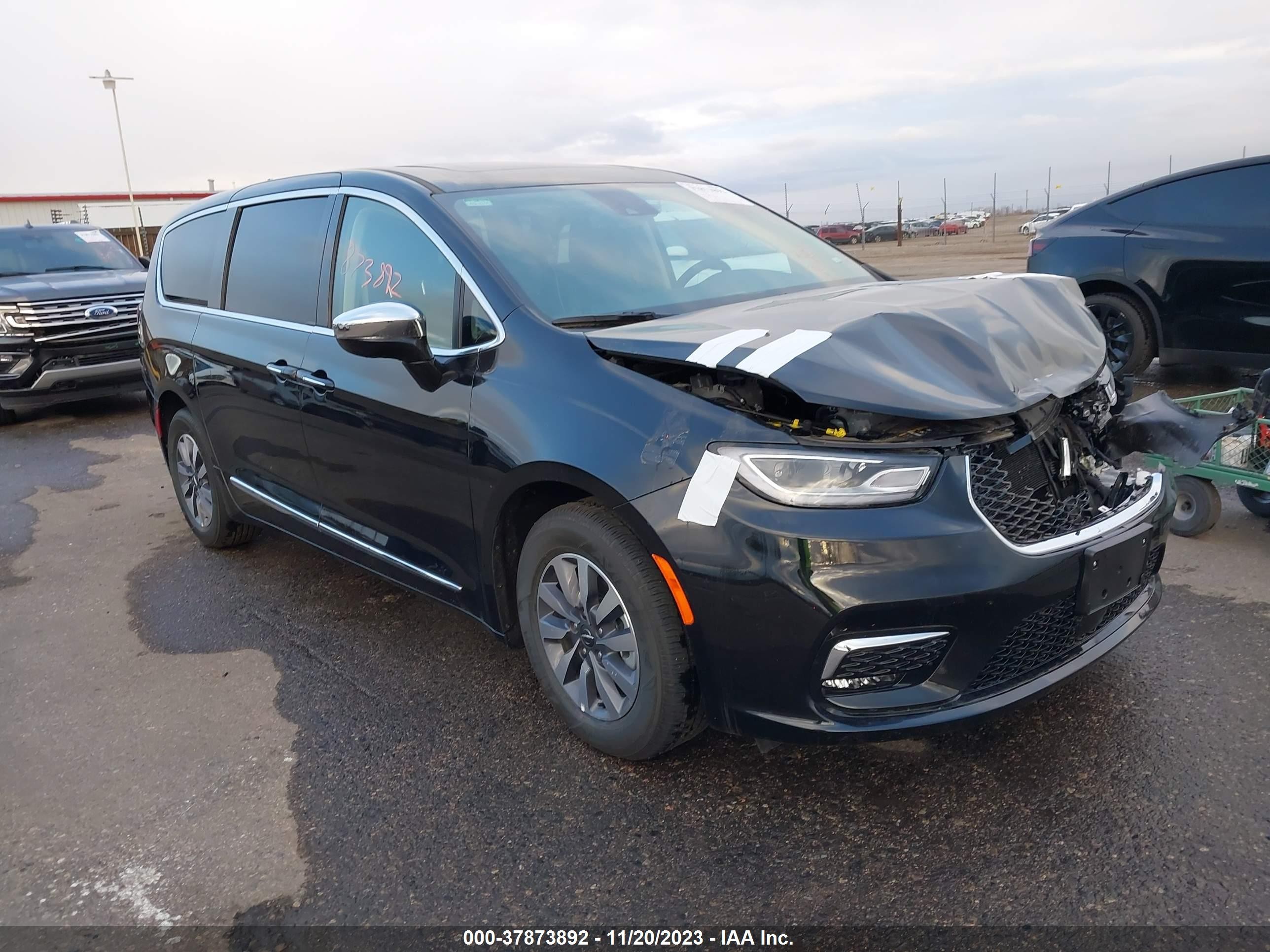 CHRYSLER PACIFICA 2023 2c4rc1s76pr614324