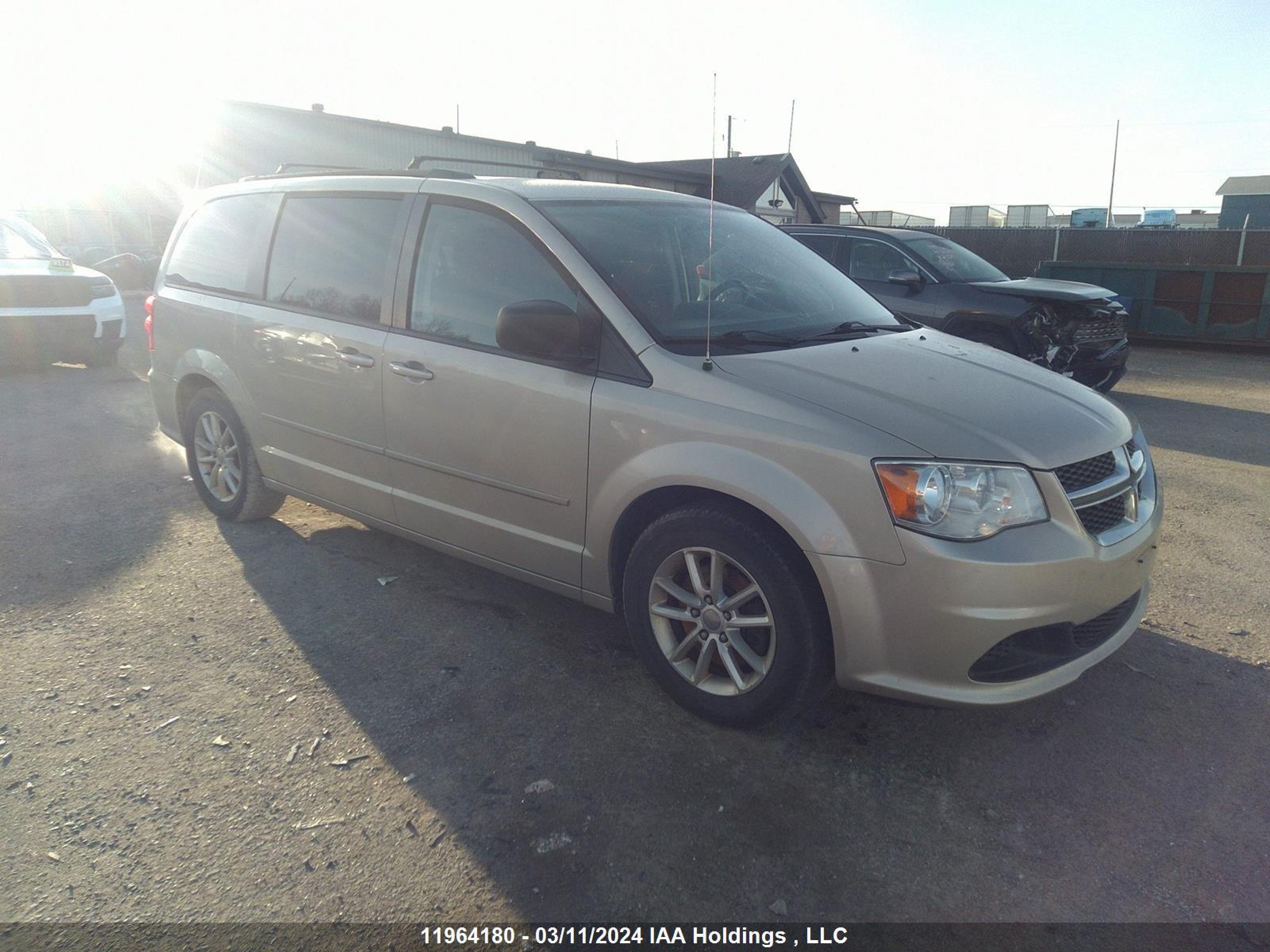 DODGE CARAVAN 2015 2c4rdgbg2fr614884