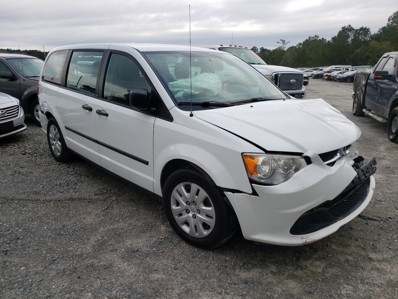 DODGE GRAND CARA 2013 2c4rdgbg8dr813936