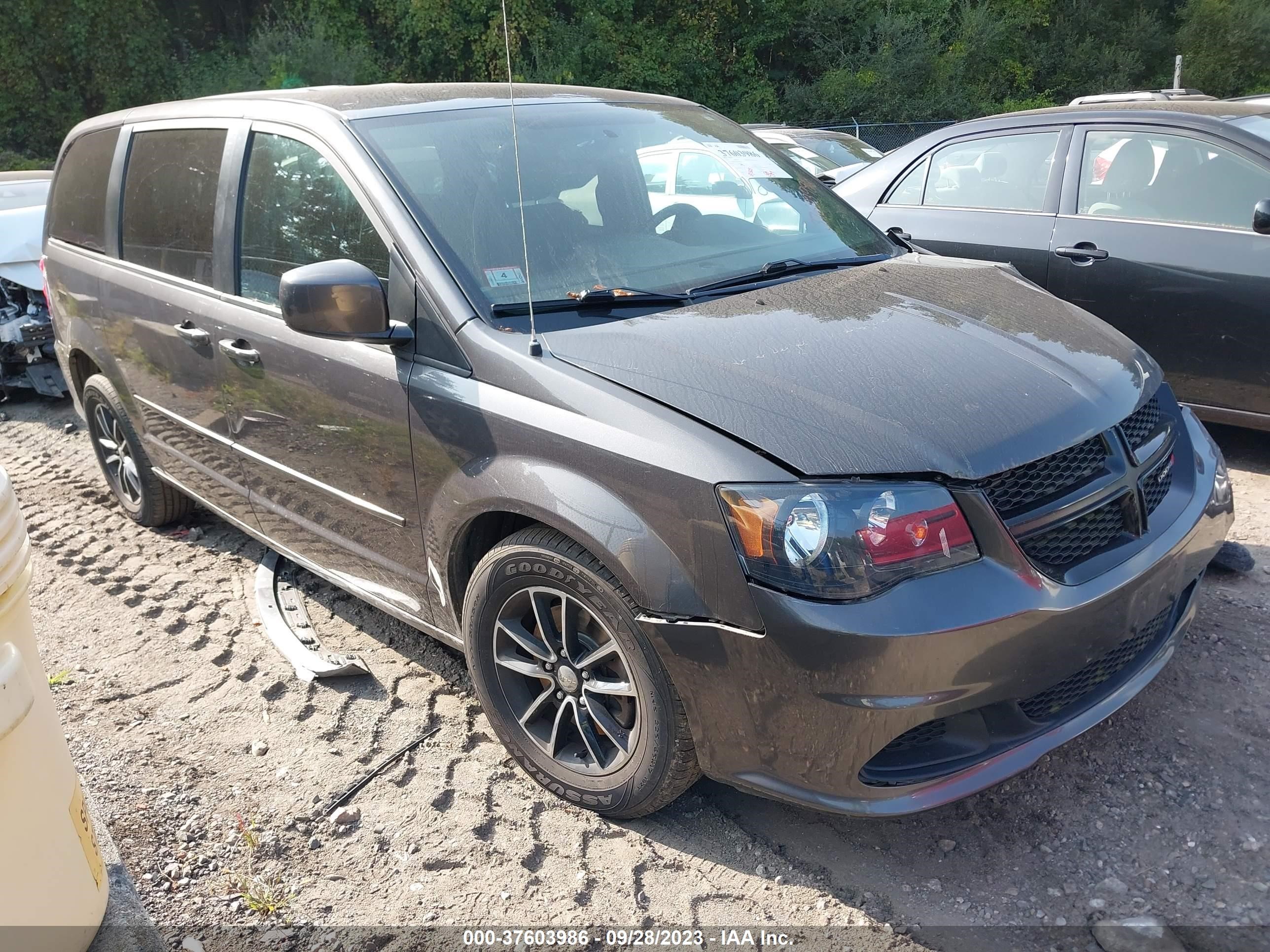 DODGE CARAVAN 2015 2c4rdgbg9fr684267