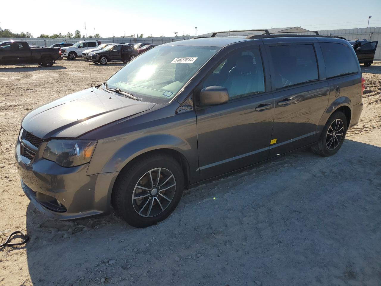 DODGE CARAVAN 2018 2c4rdgeg3jr325324