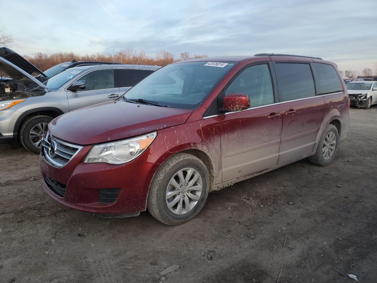 VOLKSWAGEN ROUTAN 2012 2c4rvabg2cr391090