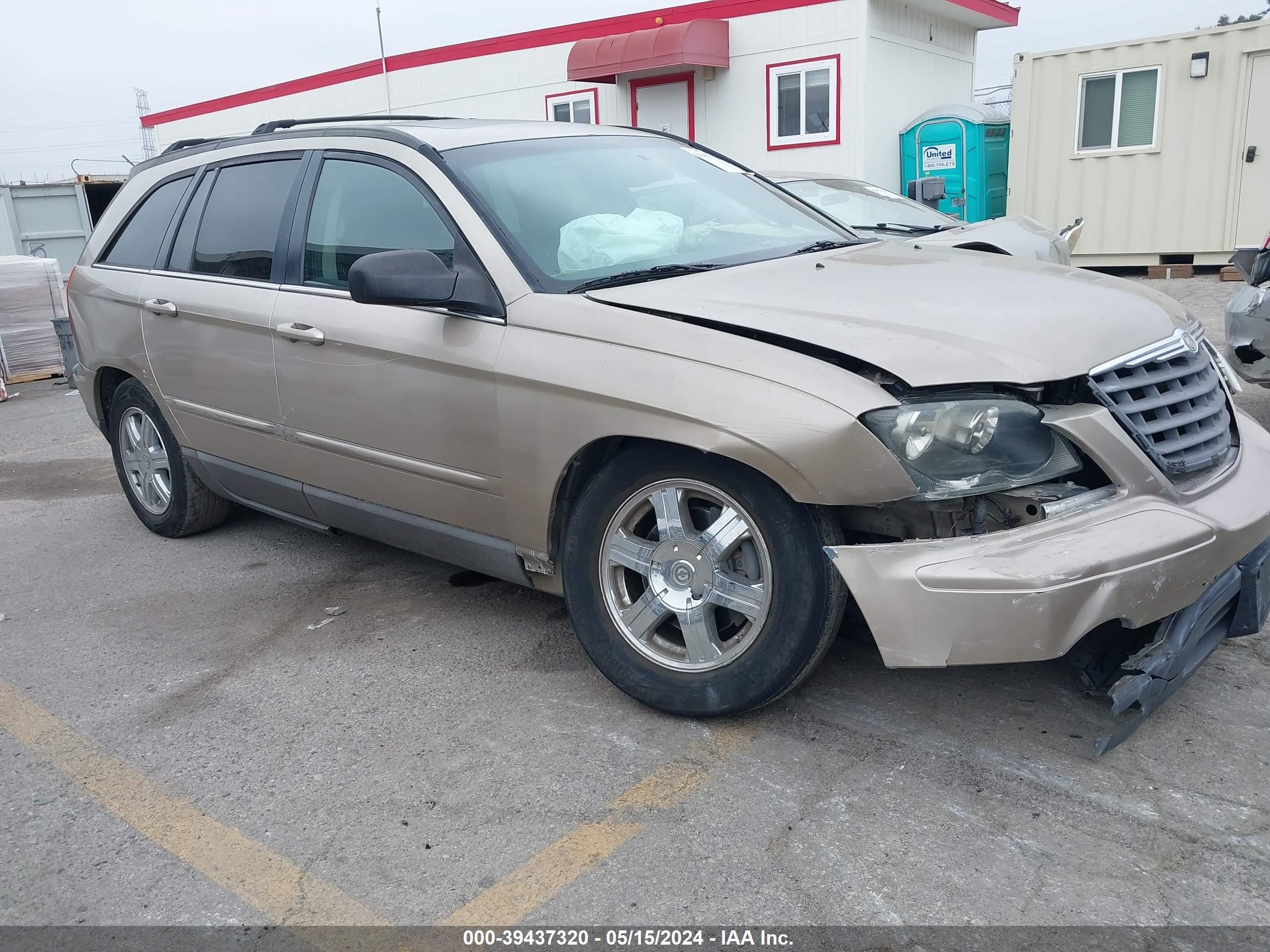 CHRYSLER PACIFICA 2004 2c8gf68424r613643