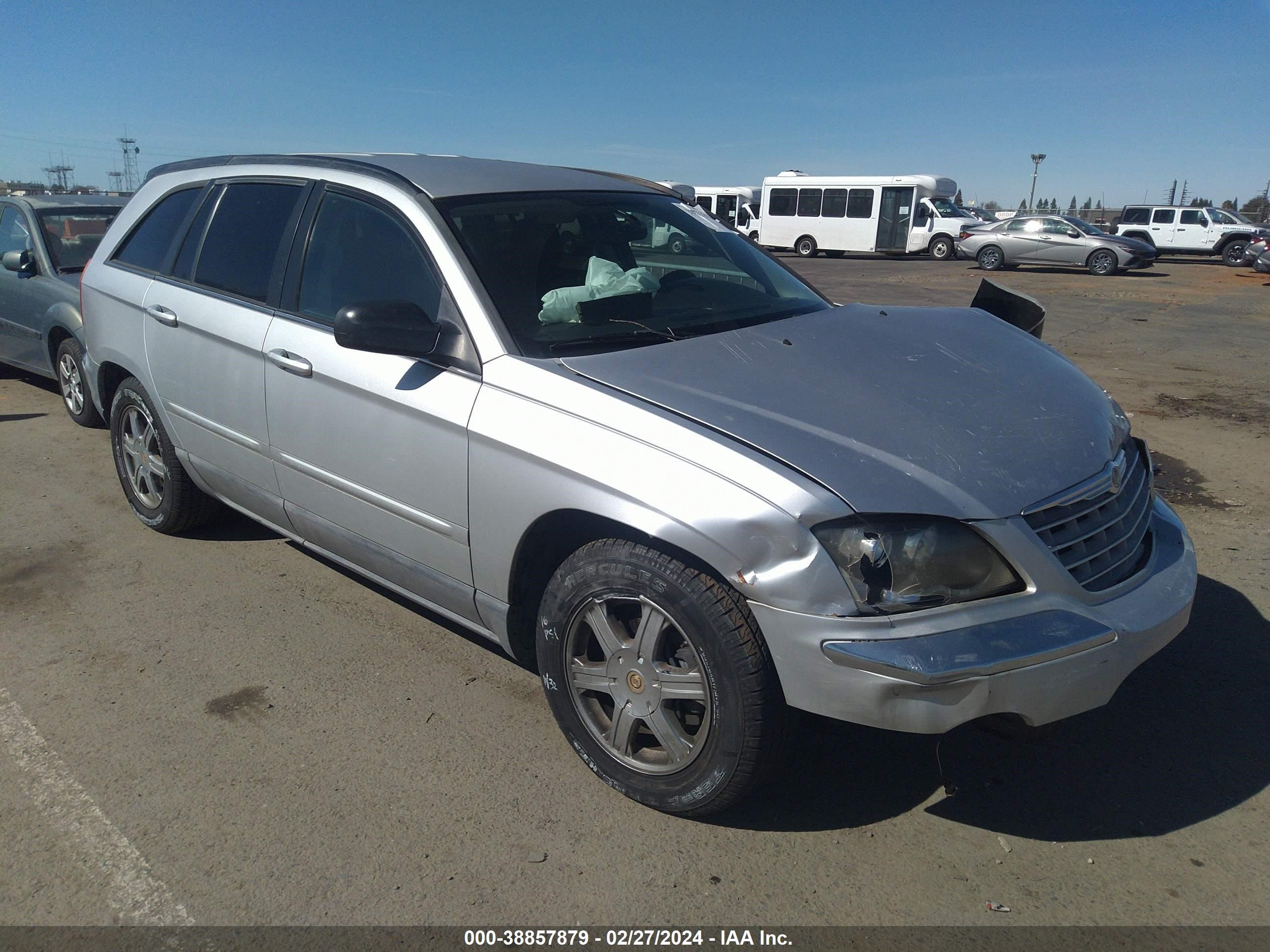 CHRYSLER PACIFICA 2004 2c8gf68434r336503