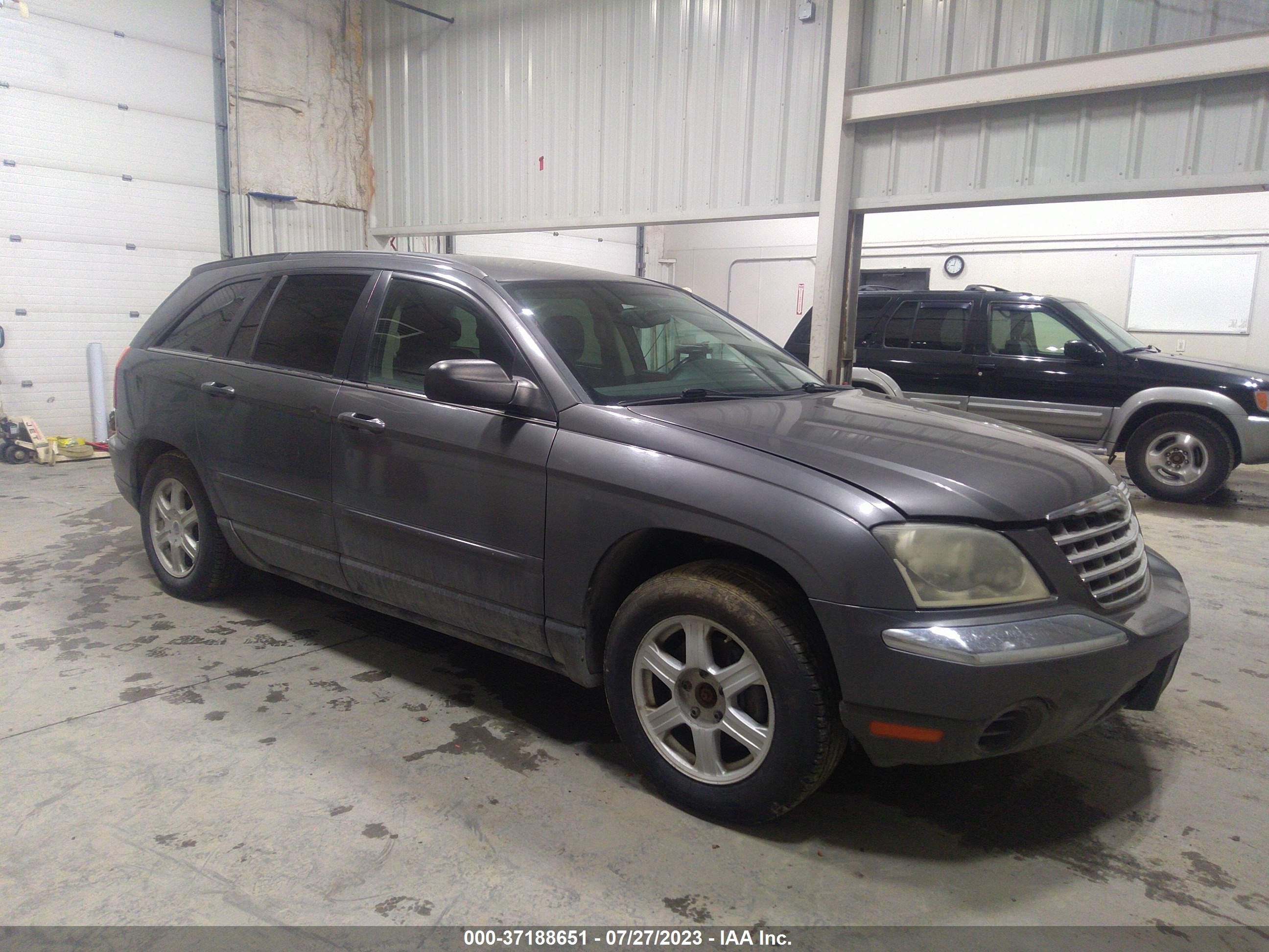 CHRYSLER PACIFICA 2004 2c8gf68494r567311