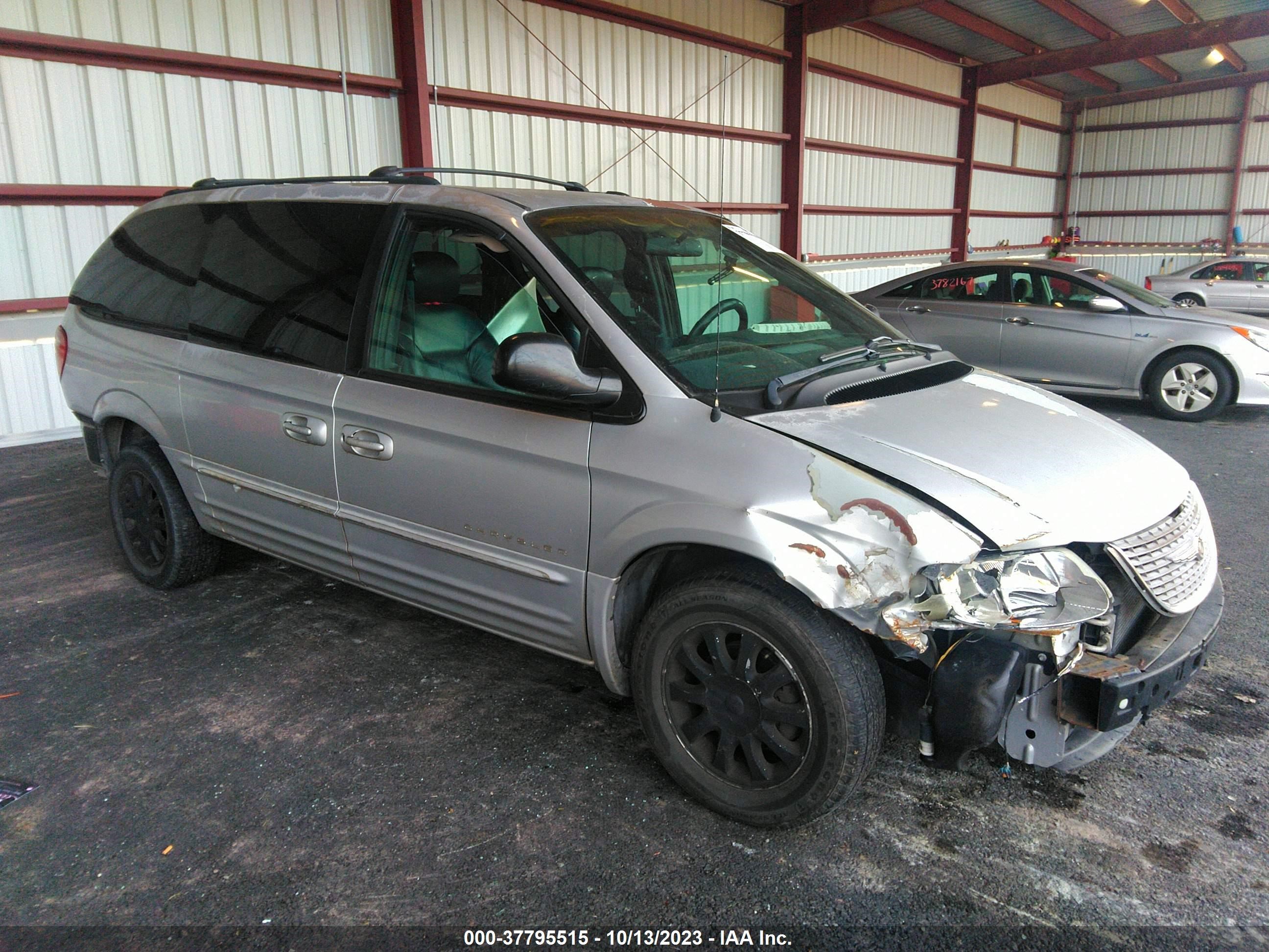 CHRYSLER TOWN & COUNTRY 2001 2c8gp54l21r107889