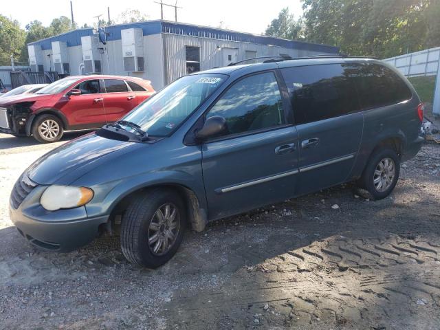 CHRYSLER TOWN & COU 2005 2c8gp54l65r238622