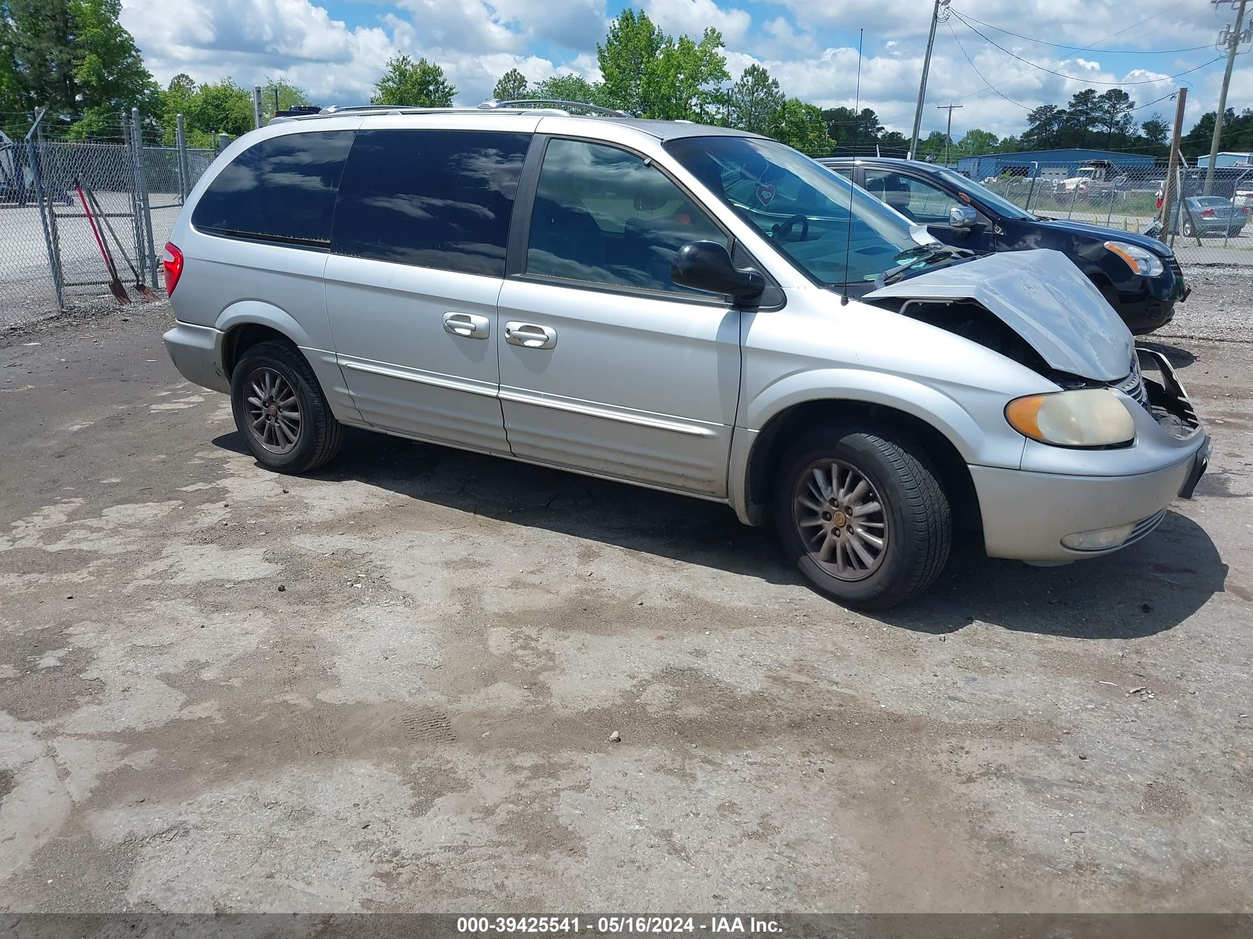 CHRYSLER TOWN & COUNTRY 2002 2c8gp64l02r659530