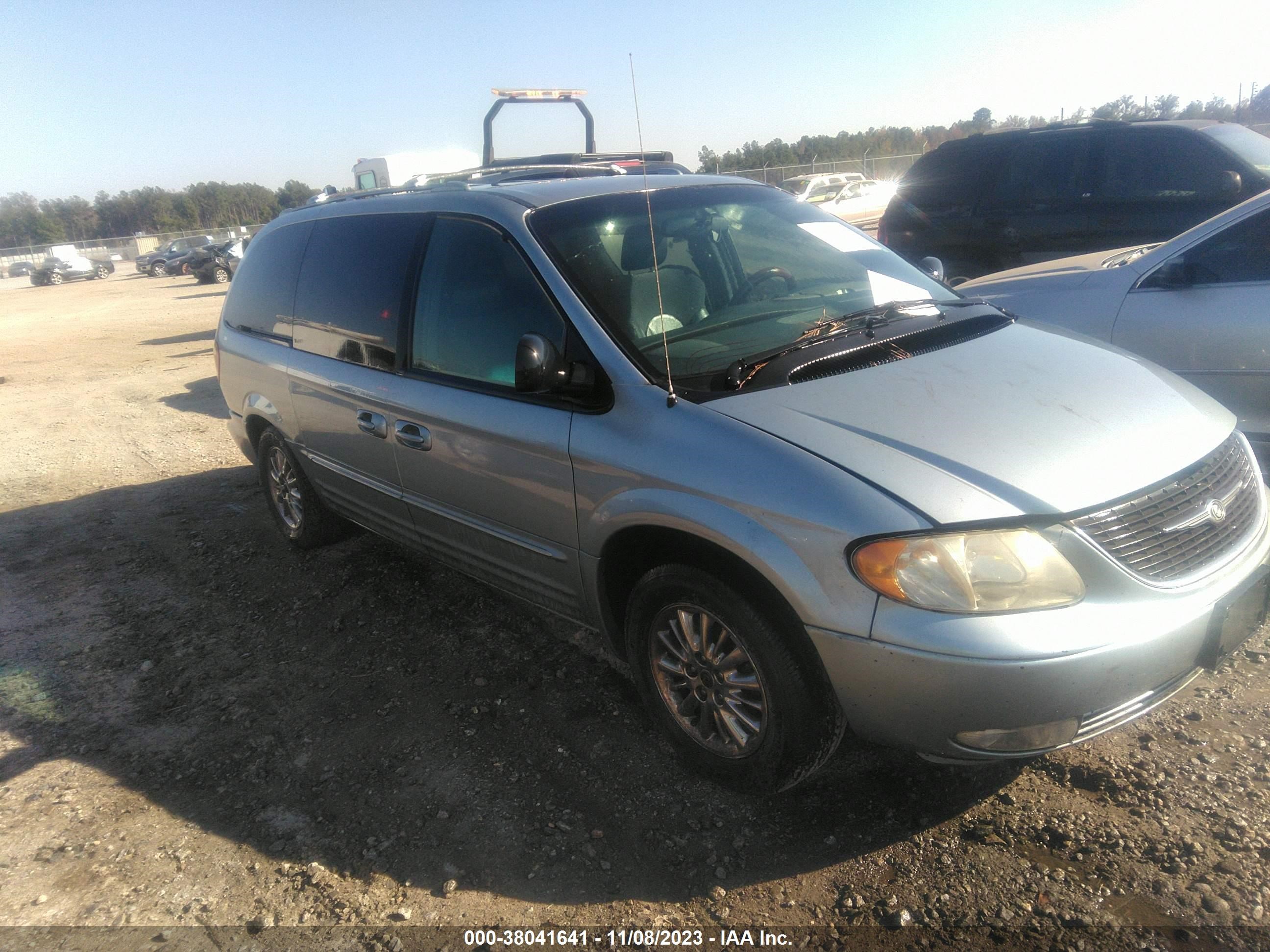 CHRYSLER TOWN & COUNTRY 2003 2c8gp64l03r122352