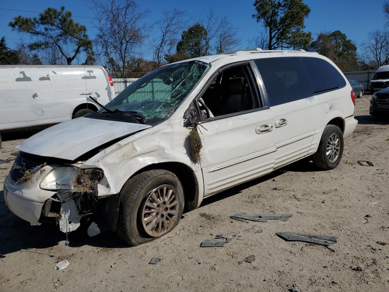 CHRYSLER TOWN & COUNTRY 2003 2c8gp64l13r263236