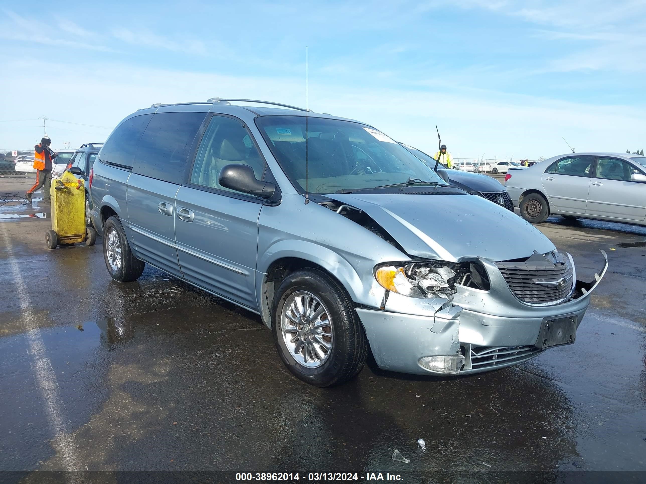 CHRYSLER TOWN & COUNTRY 2003 2c8gp64l23r239656