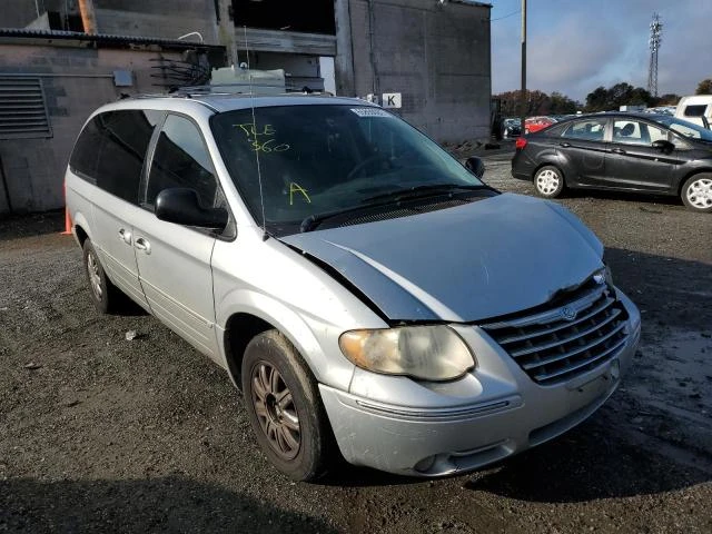 CHRYSLER TOWN & COU 2005 2c8gp64l25r356026