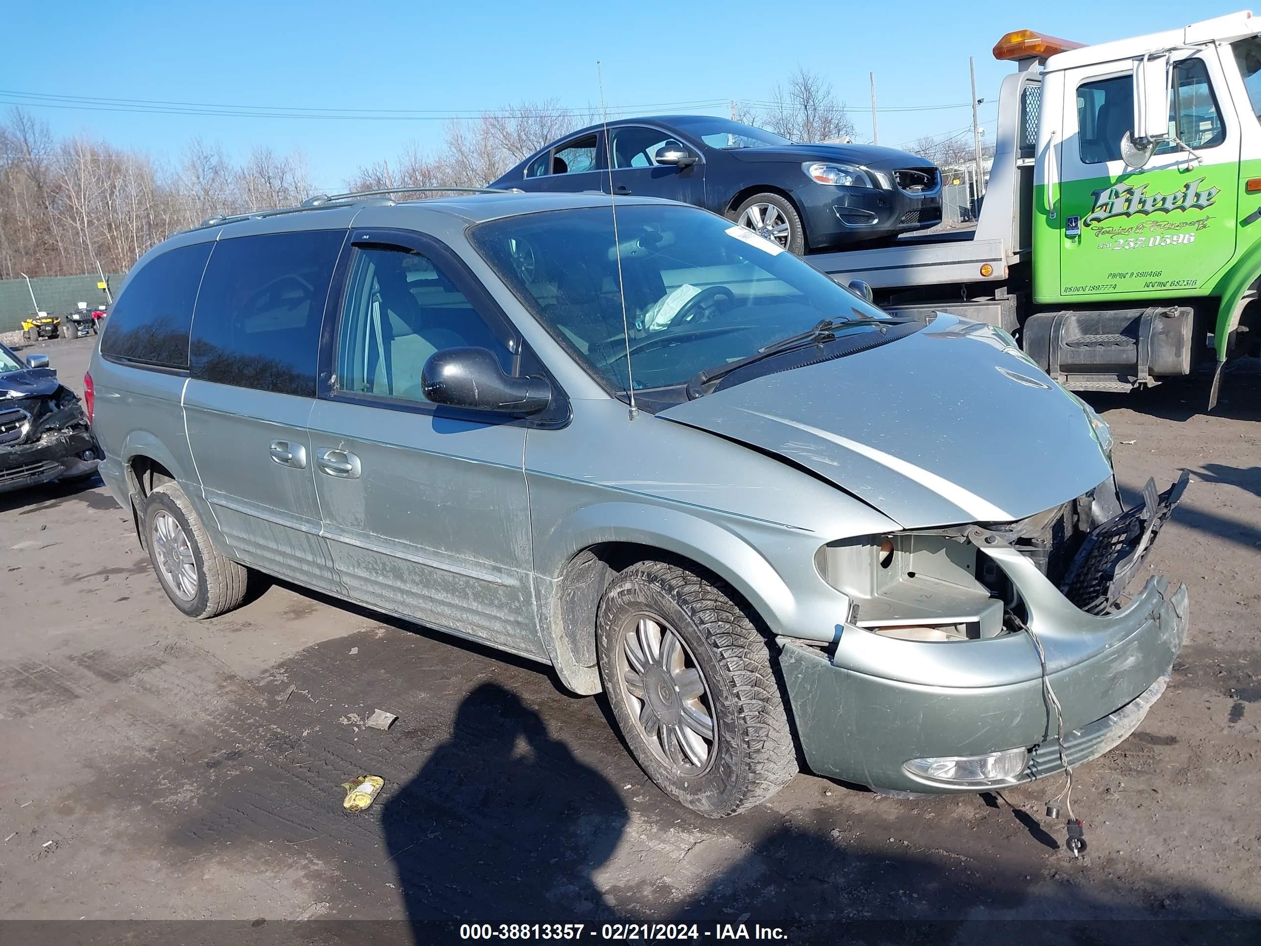 CHRYSLER TOWN & COUNTRY 2004 2c8gp64l44r589968