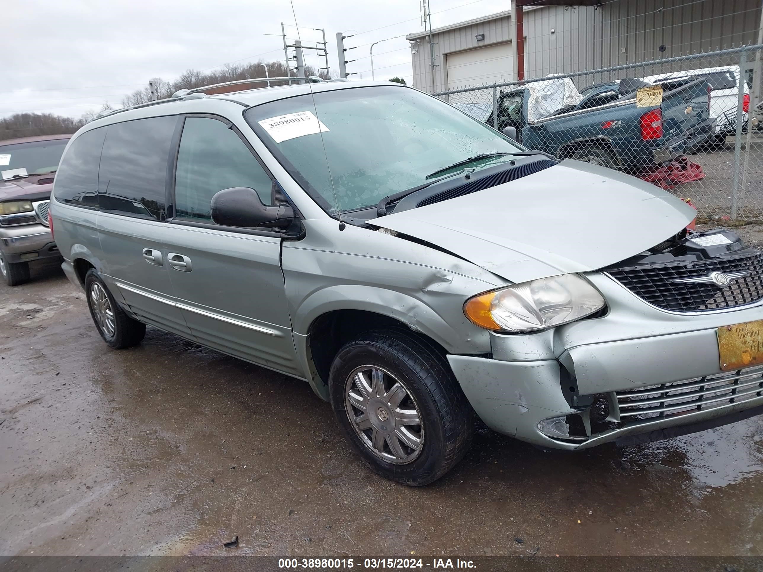 CHRYSLER TOWN & COUNTRY 2004 2c8gp64l54r531464