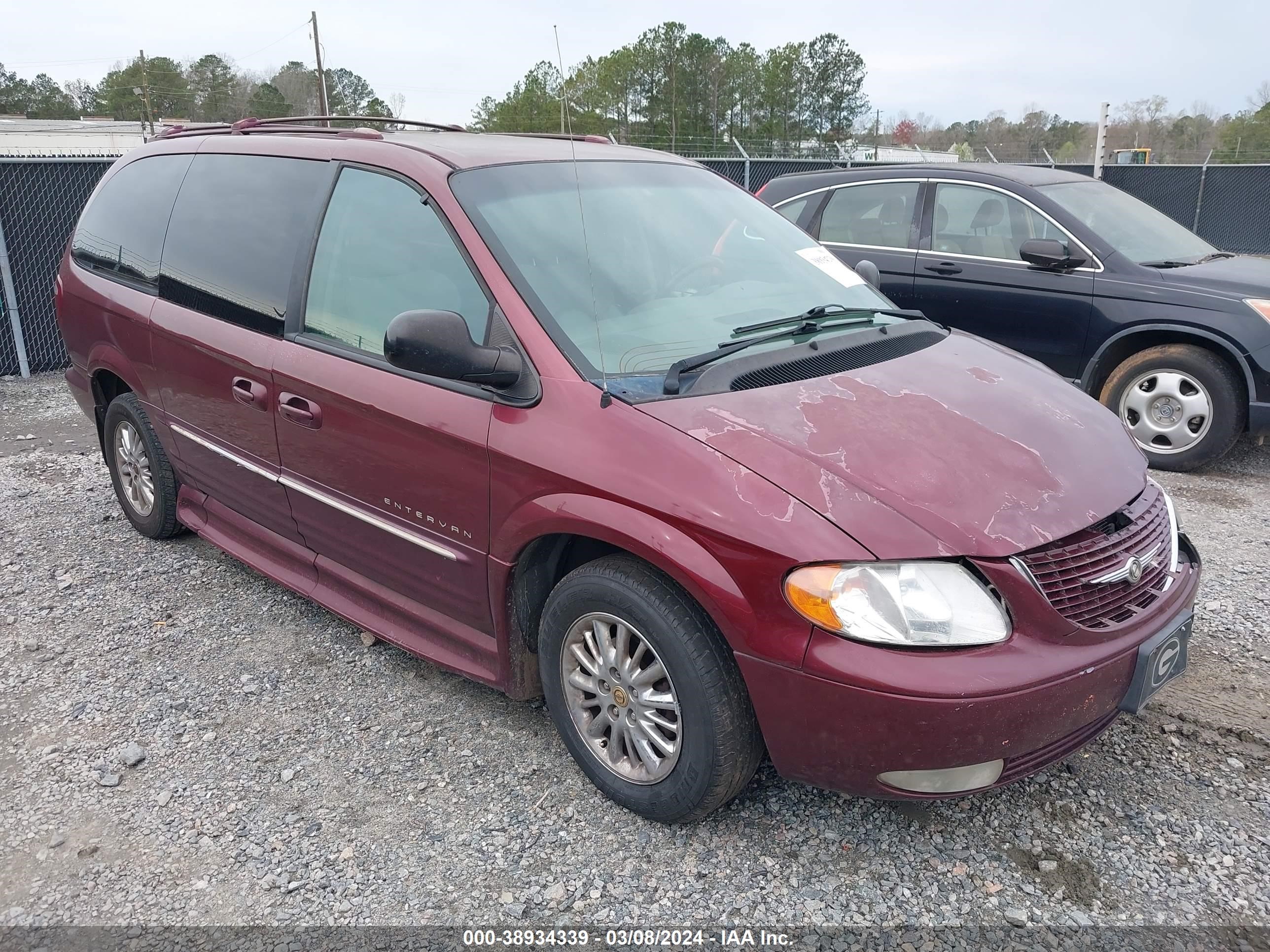 CHRYSLER TOWN & COUNTRY 2001 2c8gp64l71r389243