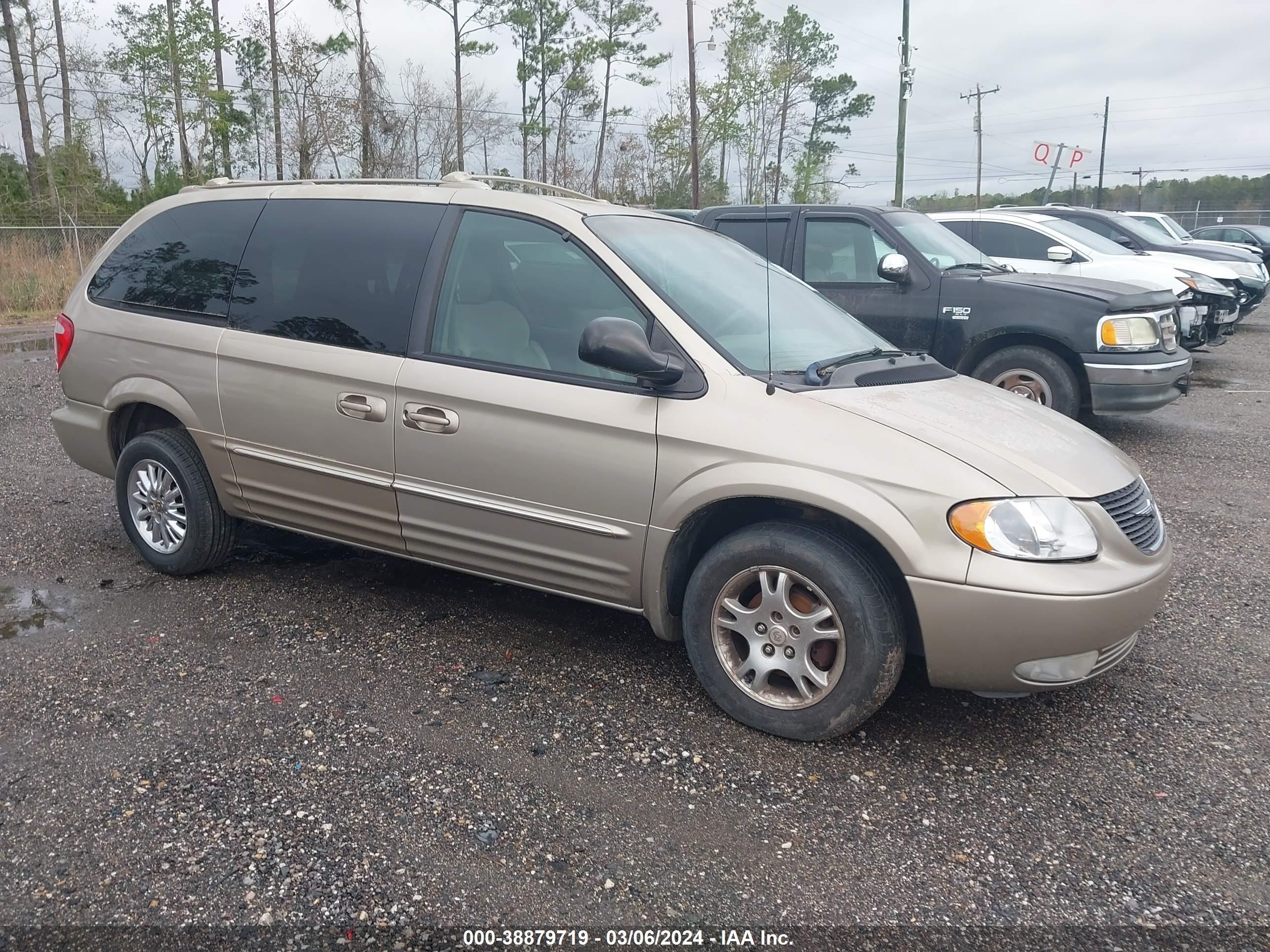 CHRYSLER TOWN & COUNTRY 2002 2c8gp64l72r621924