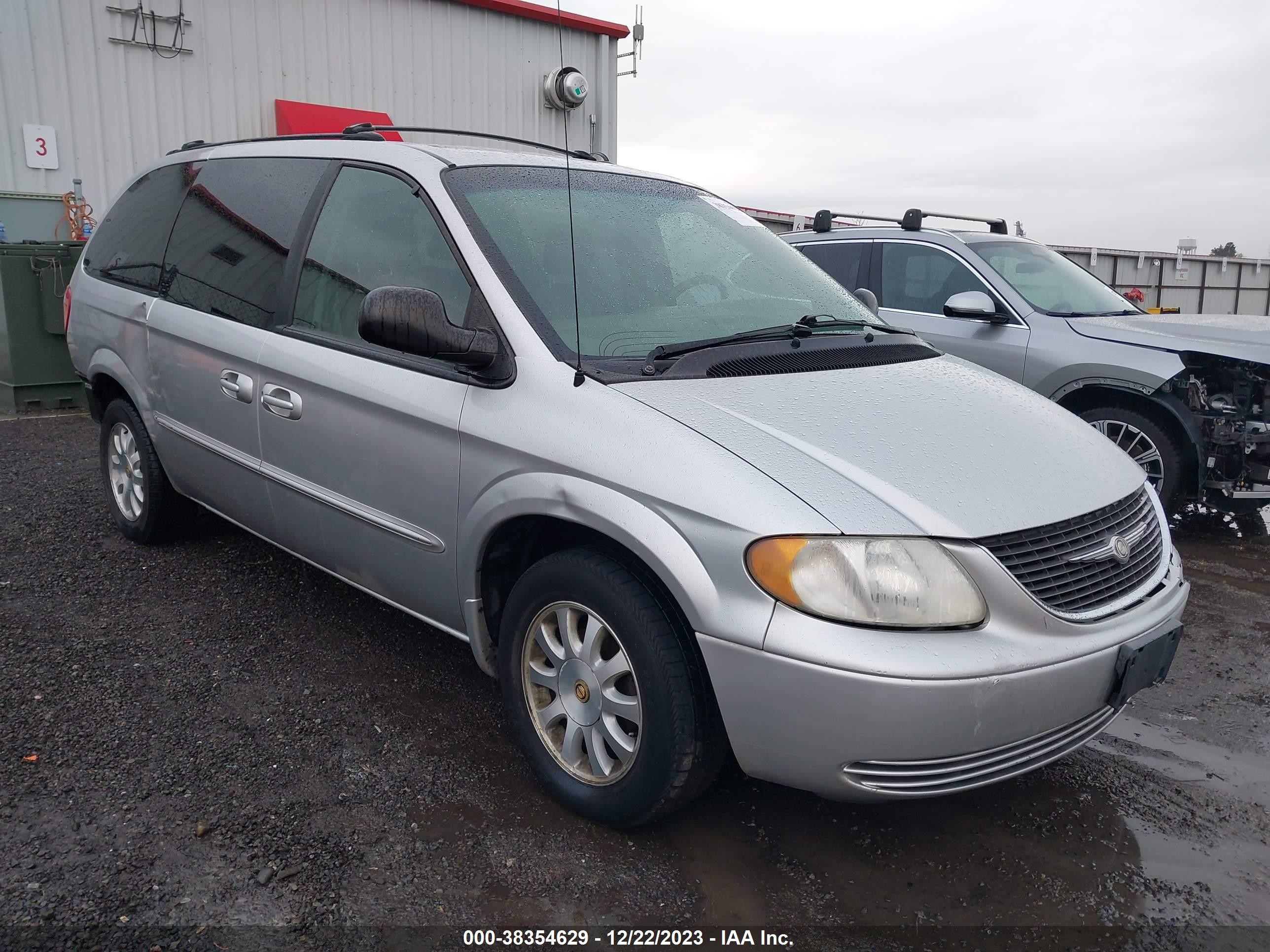 CHRYSLER TOWN & COUNTRY 2002 2c8gp74lx2r620627