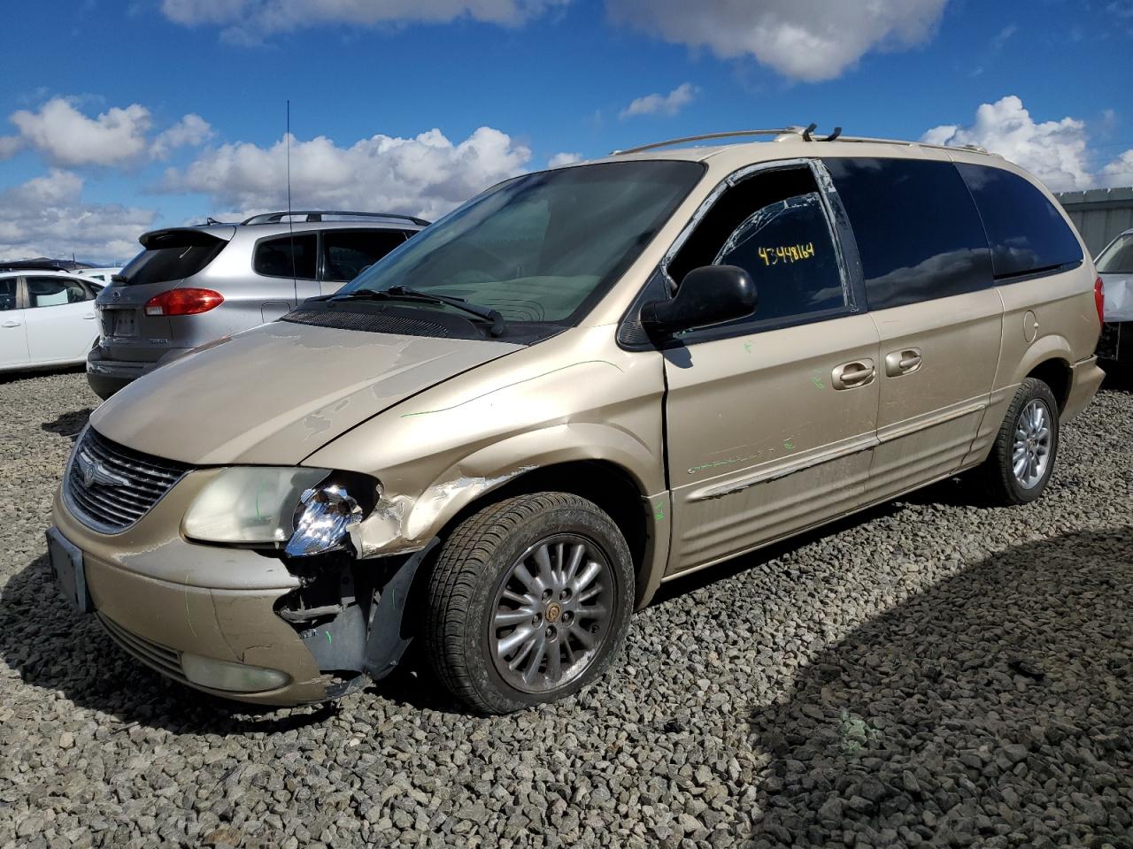 CHRYSLER TOWN & COUNTRY 2001 2c8gt64l91r241347