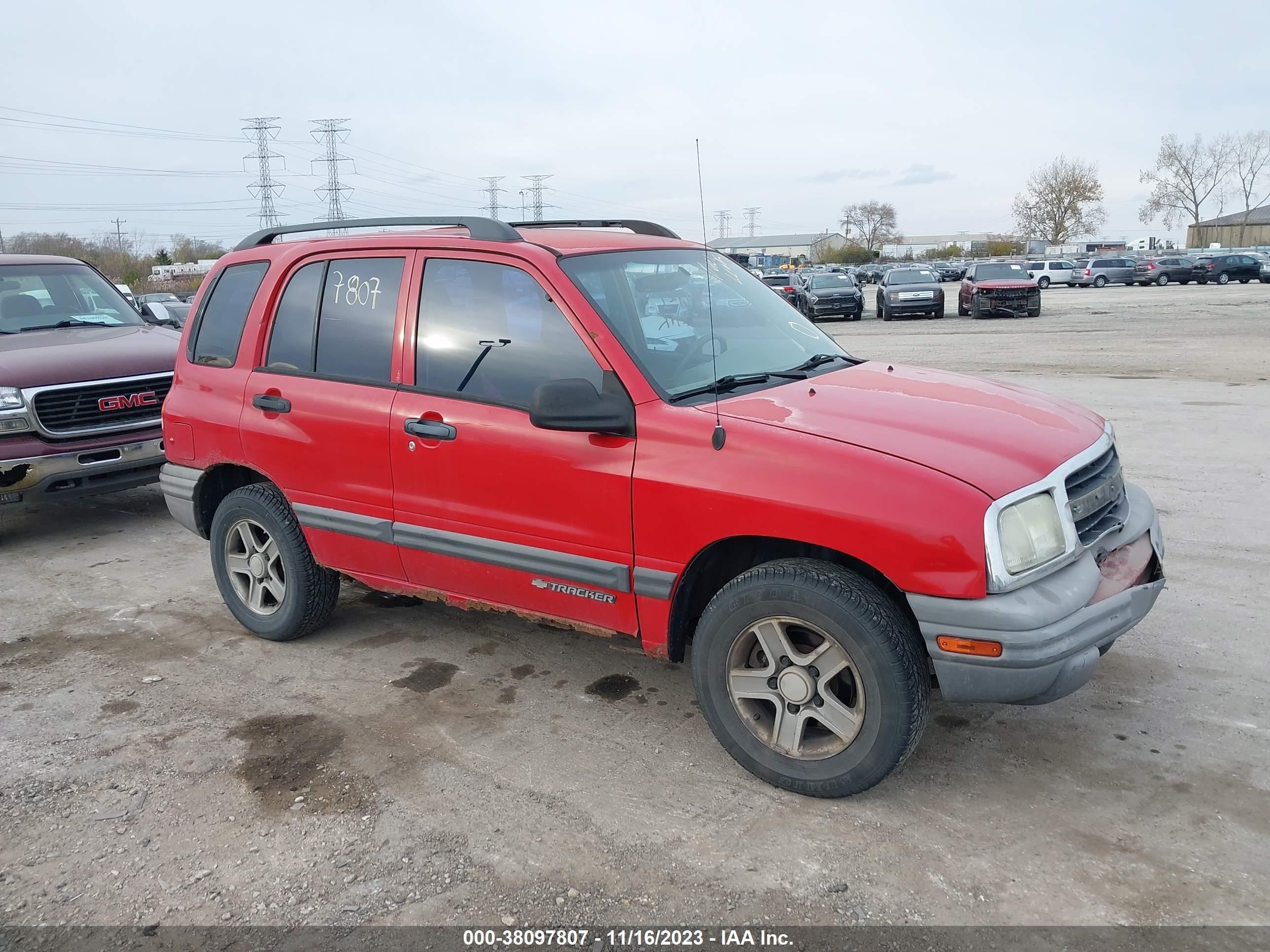 CHEVROLET TRACKER 2003 2cnbj13c236921211