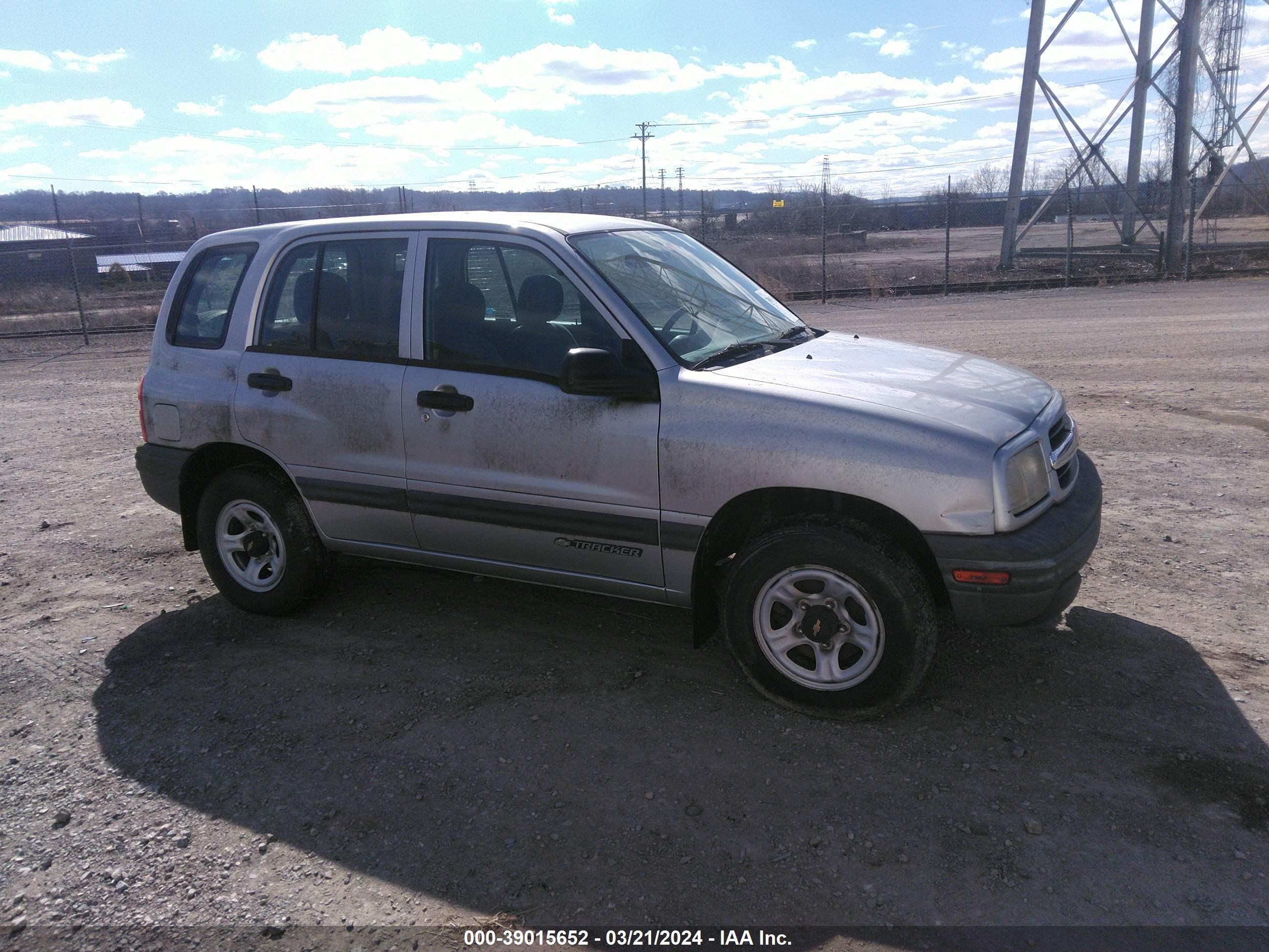 CHEVROLET TRACKER 2001 2cnbj13c316915351