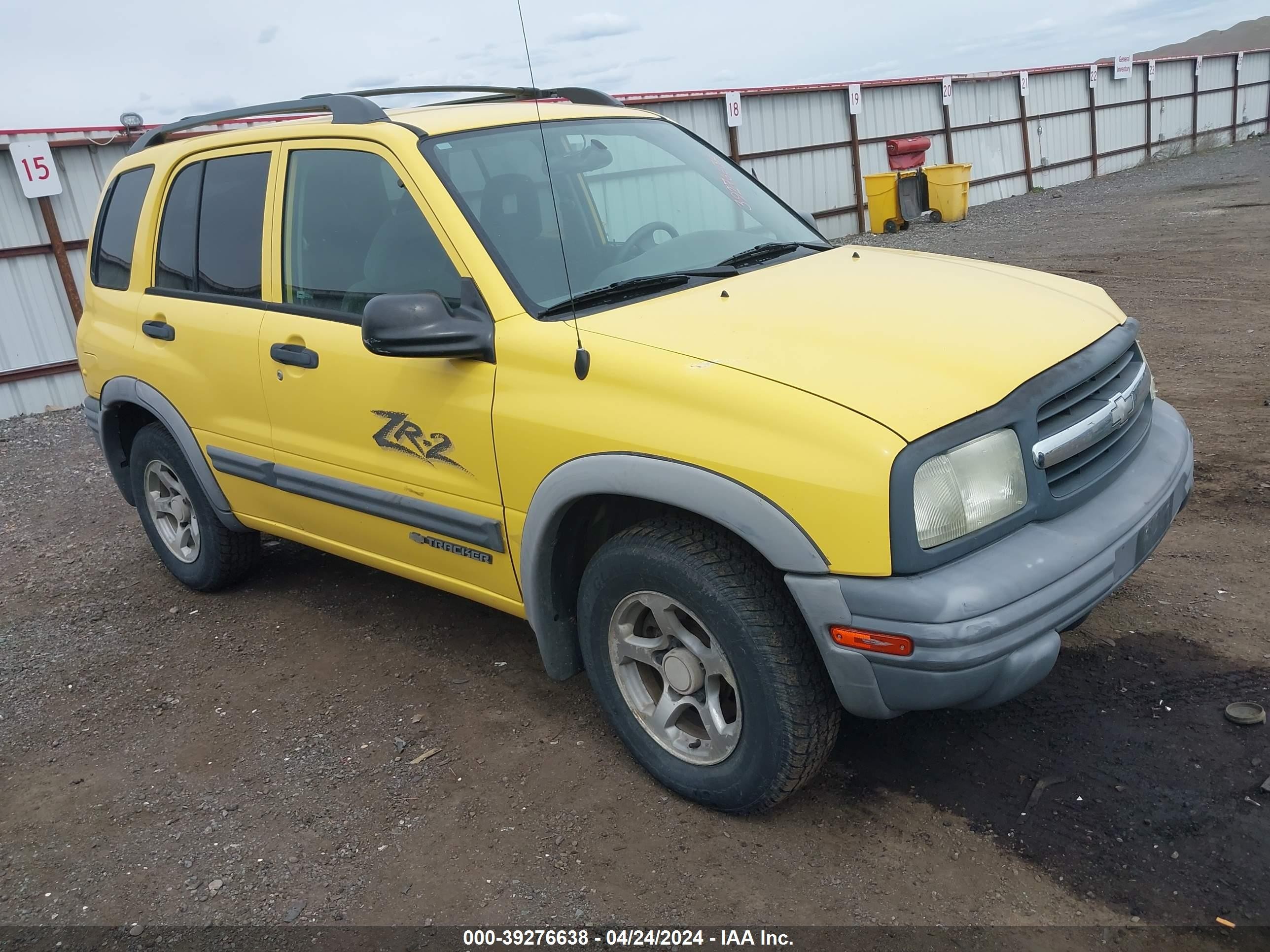 CHEVROLET TRACKER 2003 2cnbj734236922130