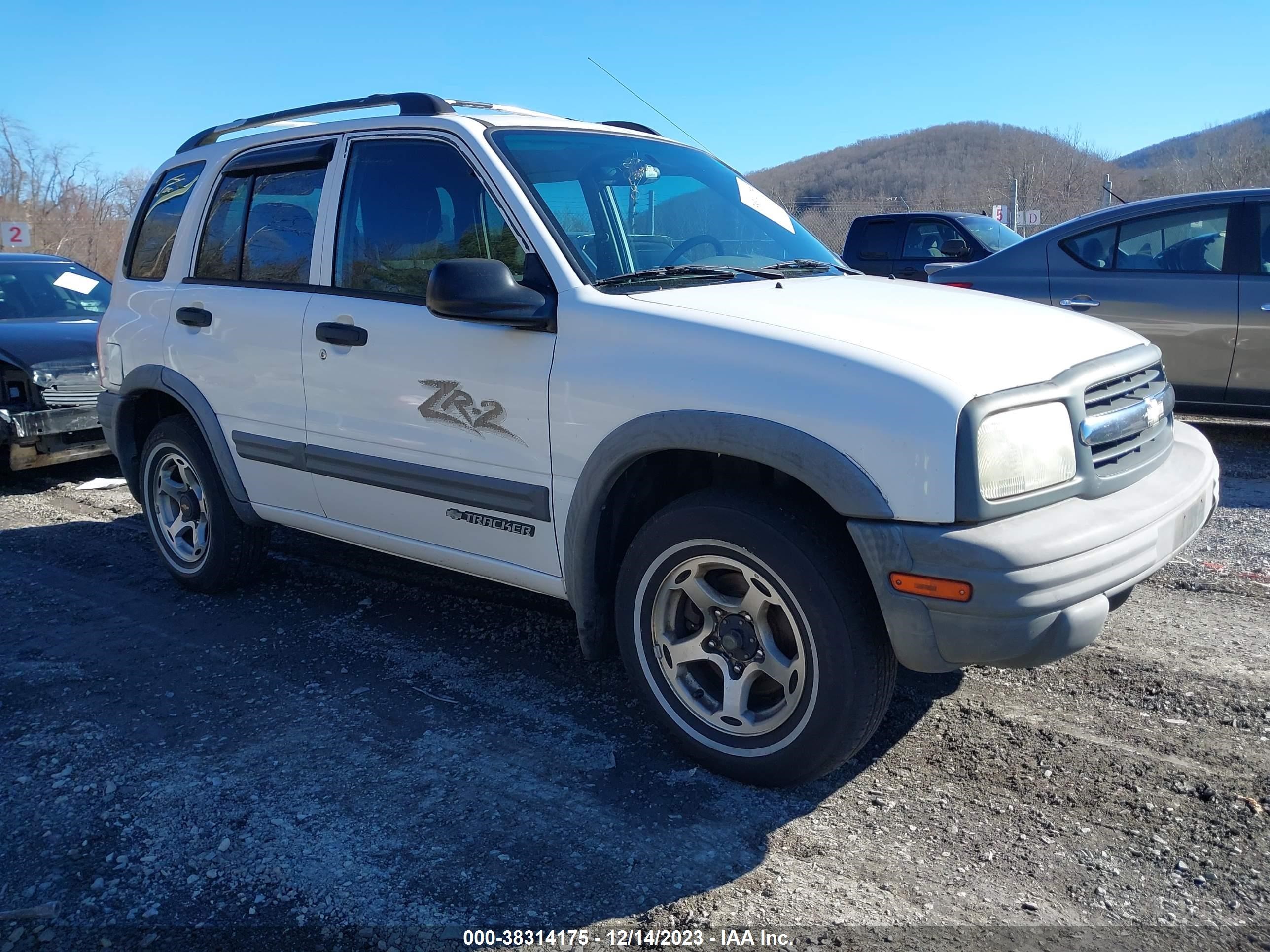 CHEVROLET TRACKER 2001 2cnbj734x16960377