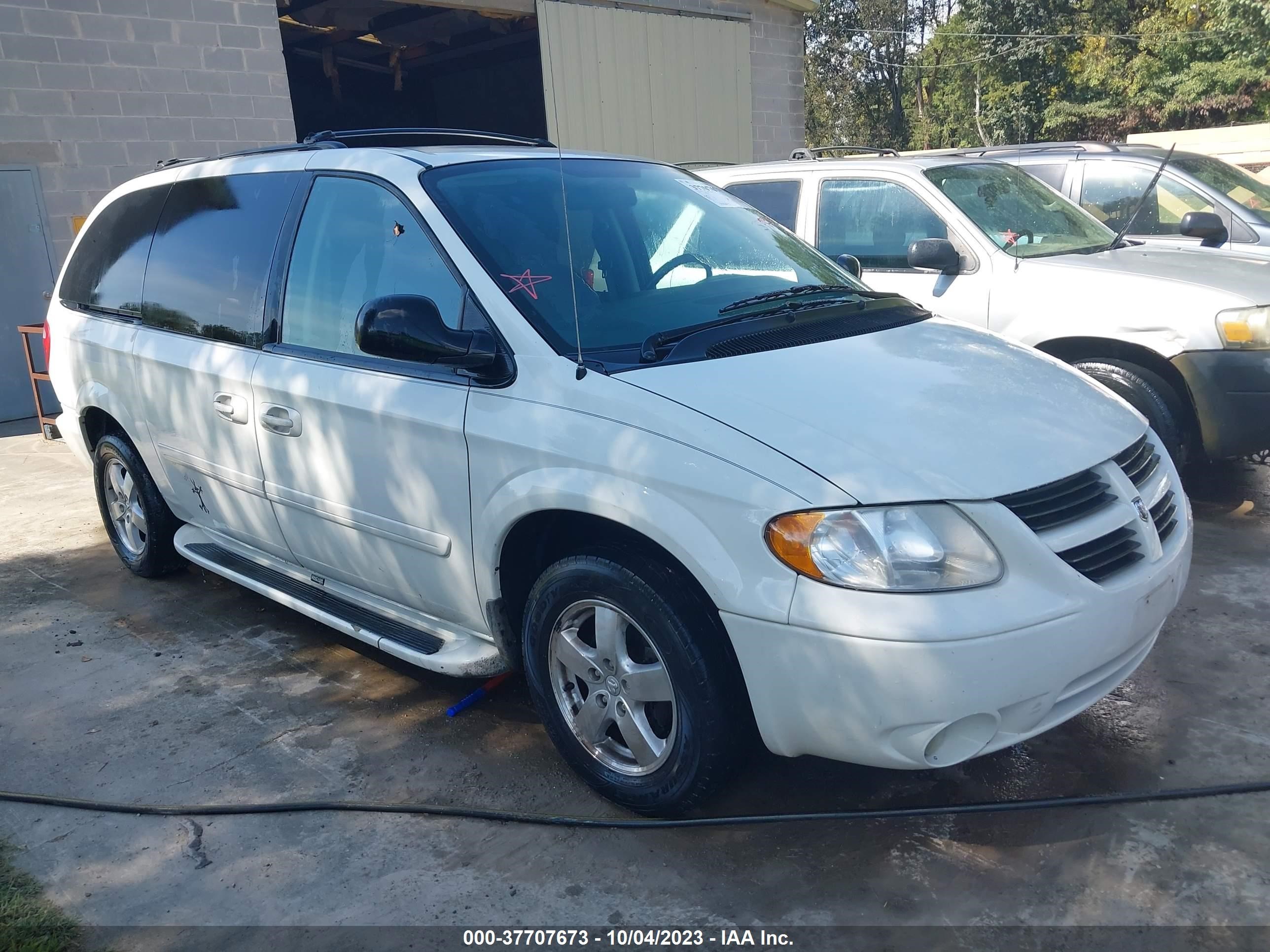 DODGE CARAVAN 2007 2d4gp44l07r144642