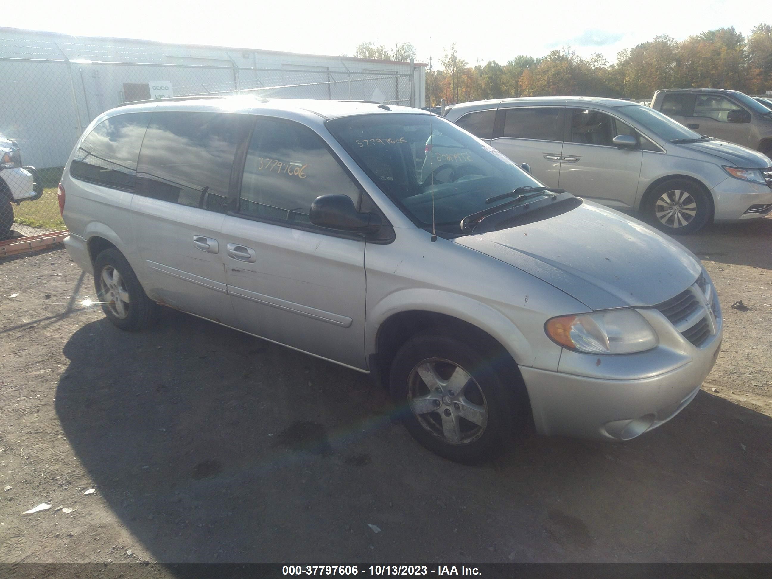 DODGE CARAVAN 2007 2d4gp44l17r250842