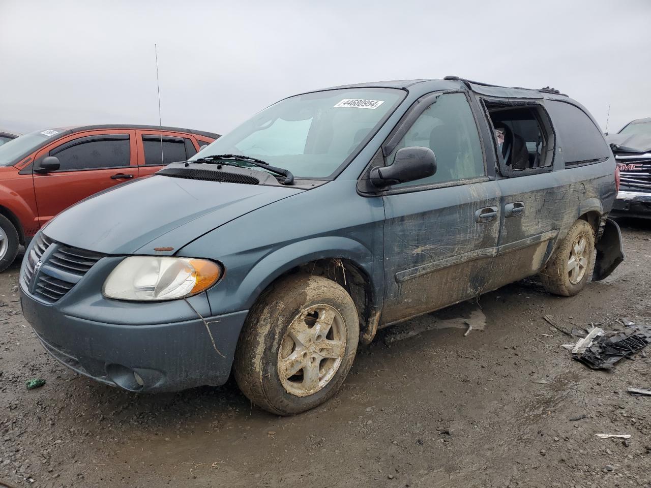 DODGE CARAVAN 2005 2d4gp44l35r230752