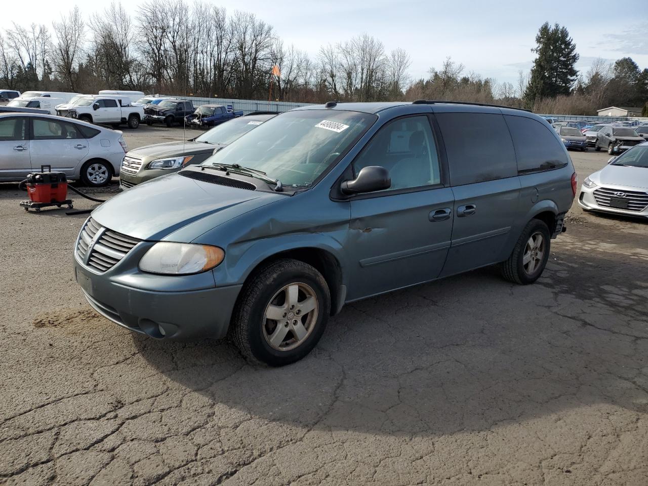 DODGE CARAVAN 2005 2d4gp44l45r485488