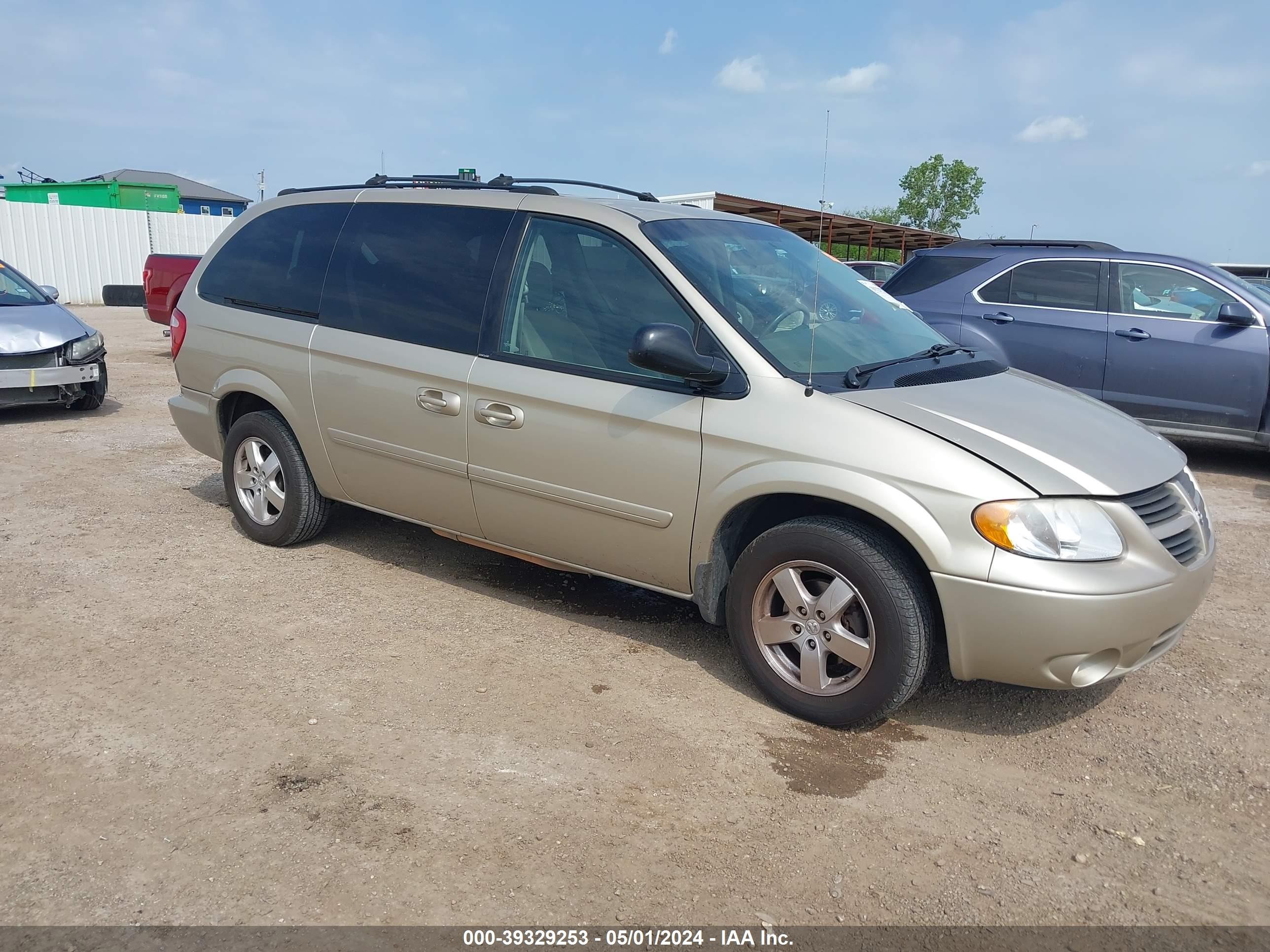 DODGE CARAVAN 2005 2d4gp44l45r516352