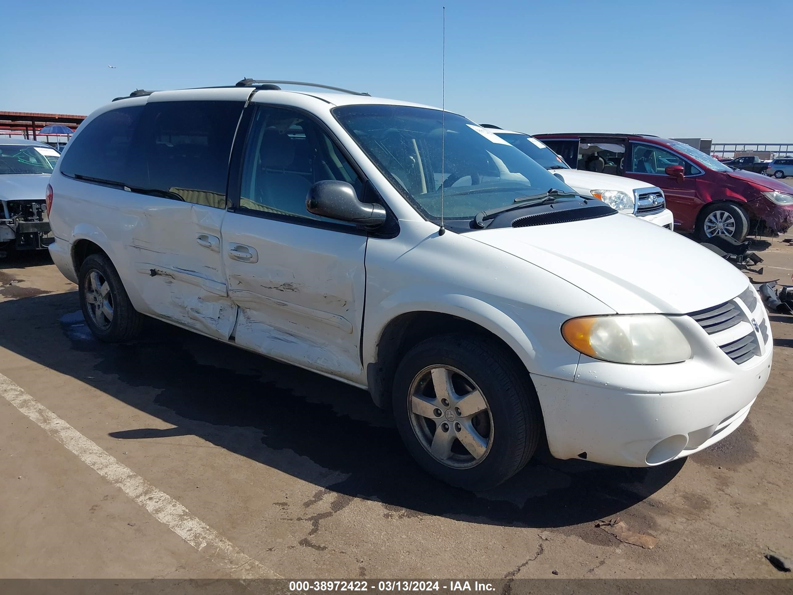 DODGE CARAVAN 2005 2d4gp44l45r544037