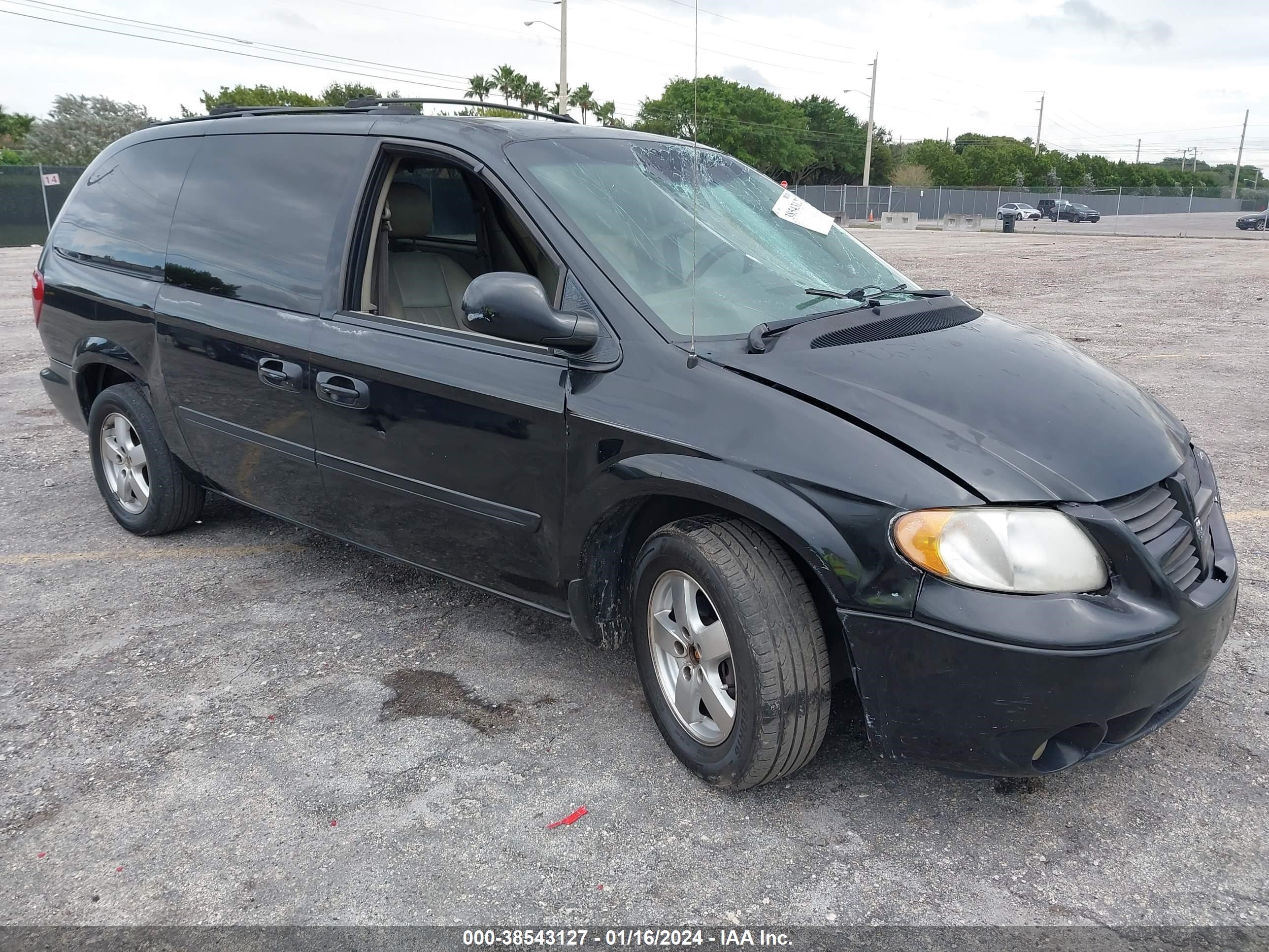 DODGE CARAVAN 2005 2d4gp44l65r194006