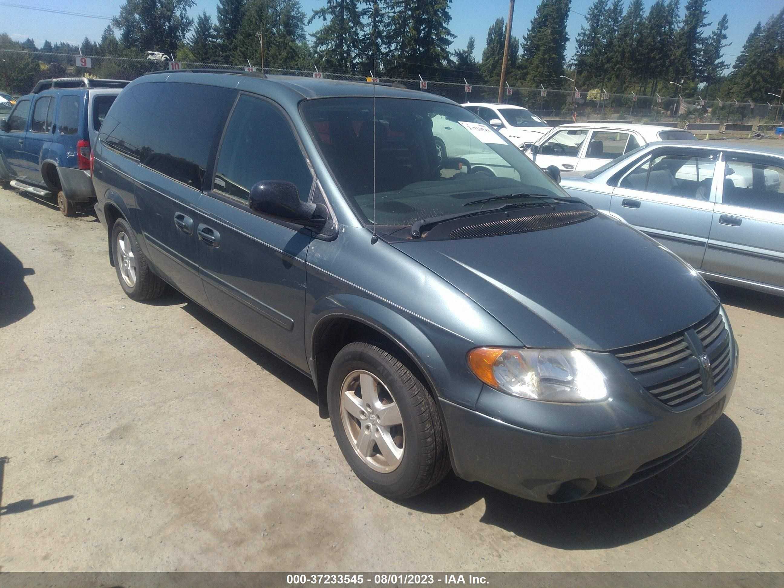 DODGE CARAVAN 2005 2d4gp44l75r335987