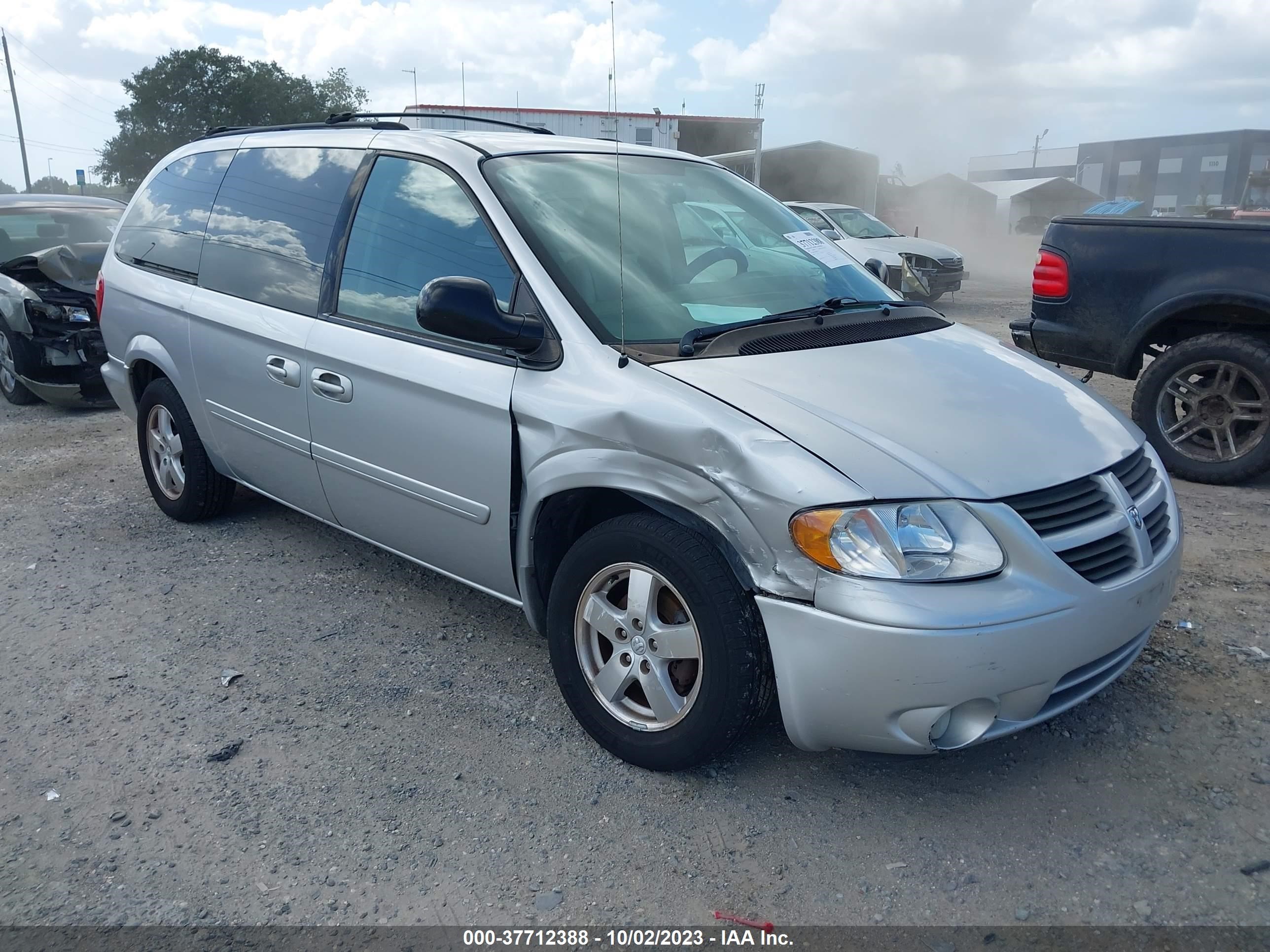 DODGE CARAVAN 2006 2d4gp44l76r826433