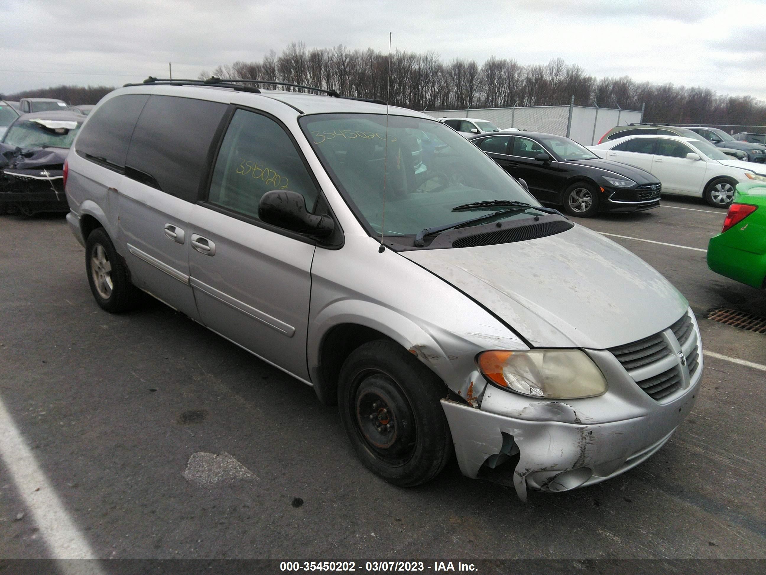 DODGE CARAVAN 2005 2d4gp44l85r463087