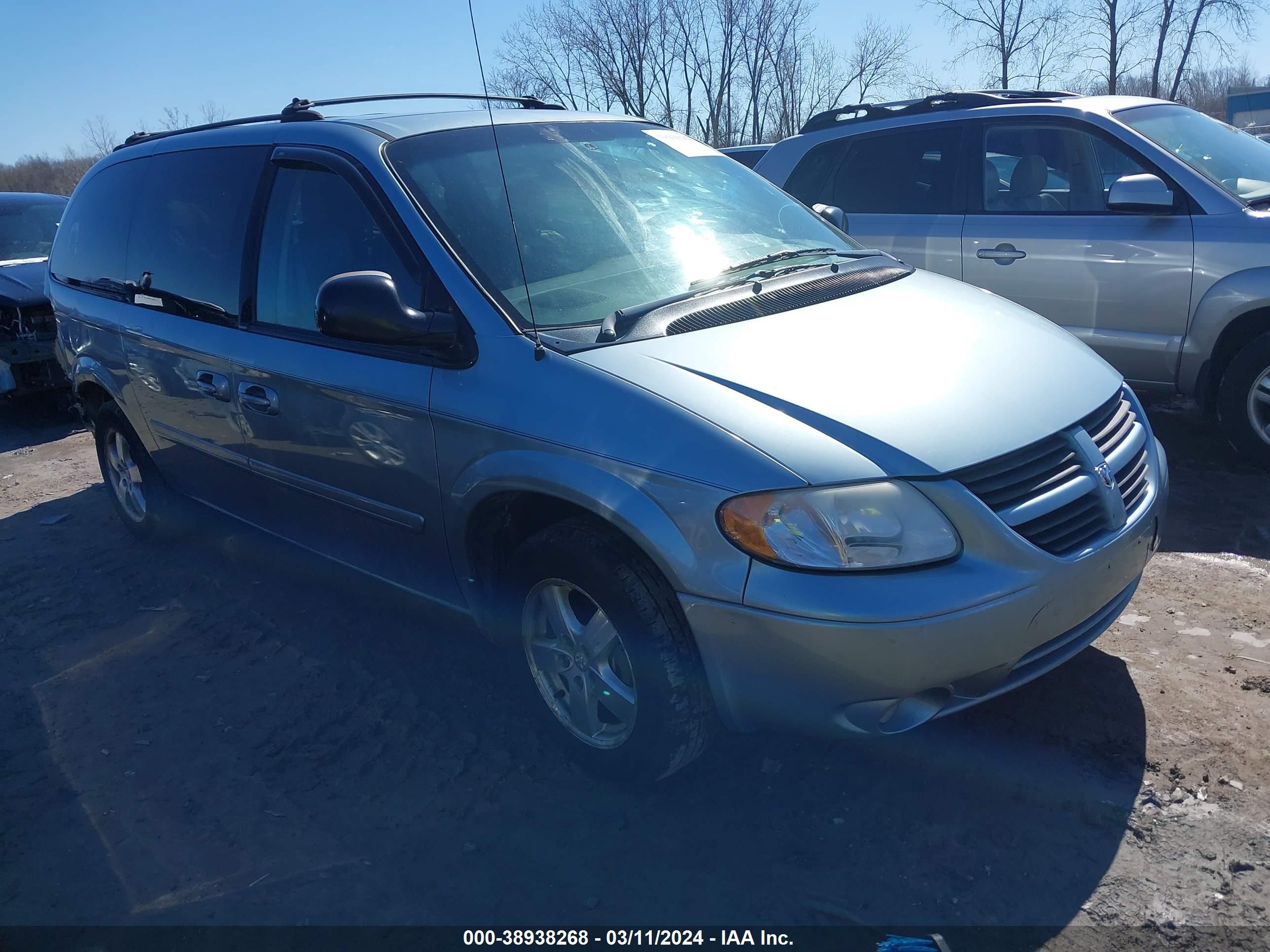 DODGE CARAVAN 2005 2d4gp44l85r511249