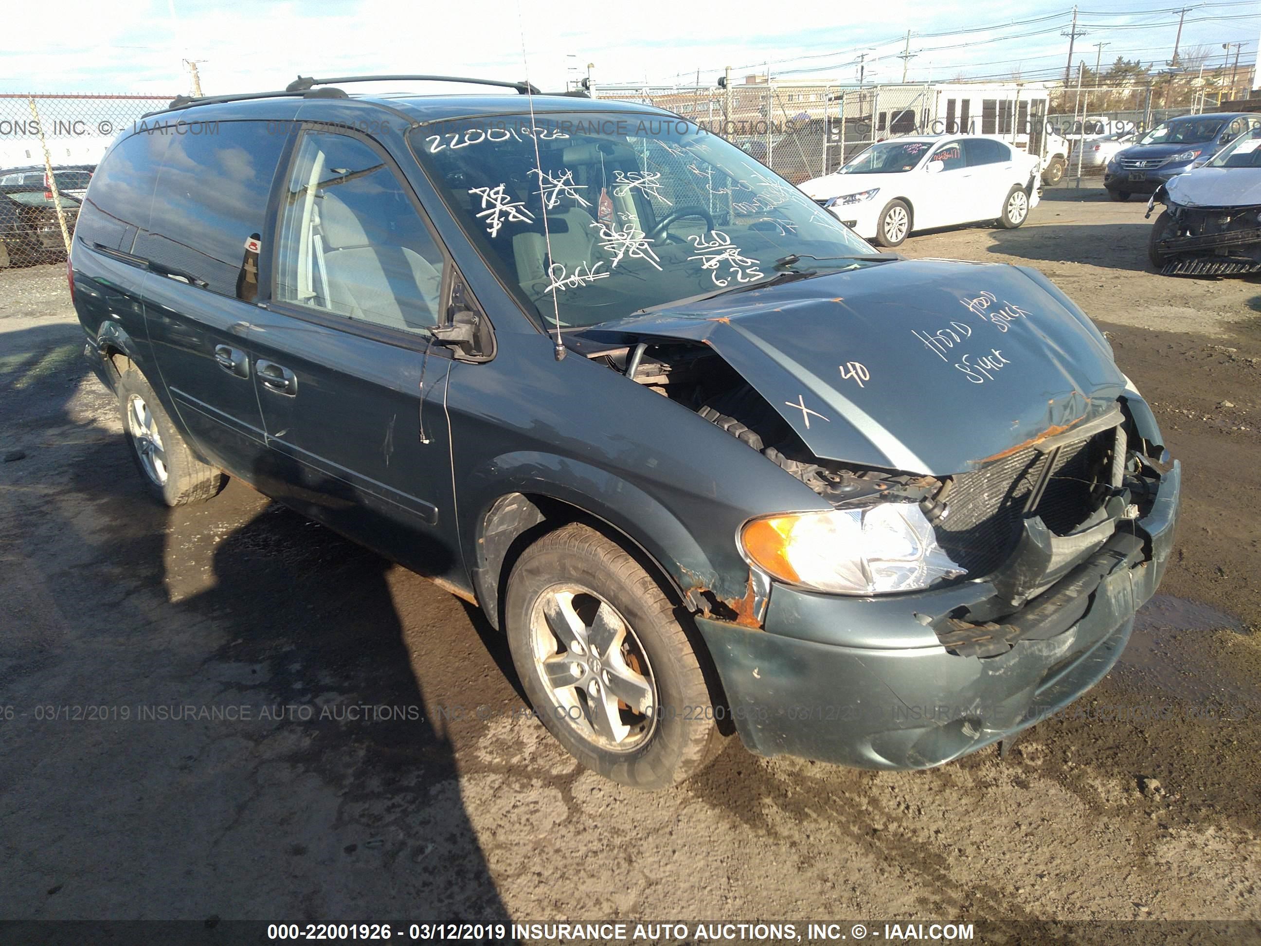 DODGE CARAVAN 2005 2d4gp44l85r514975