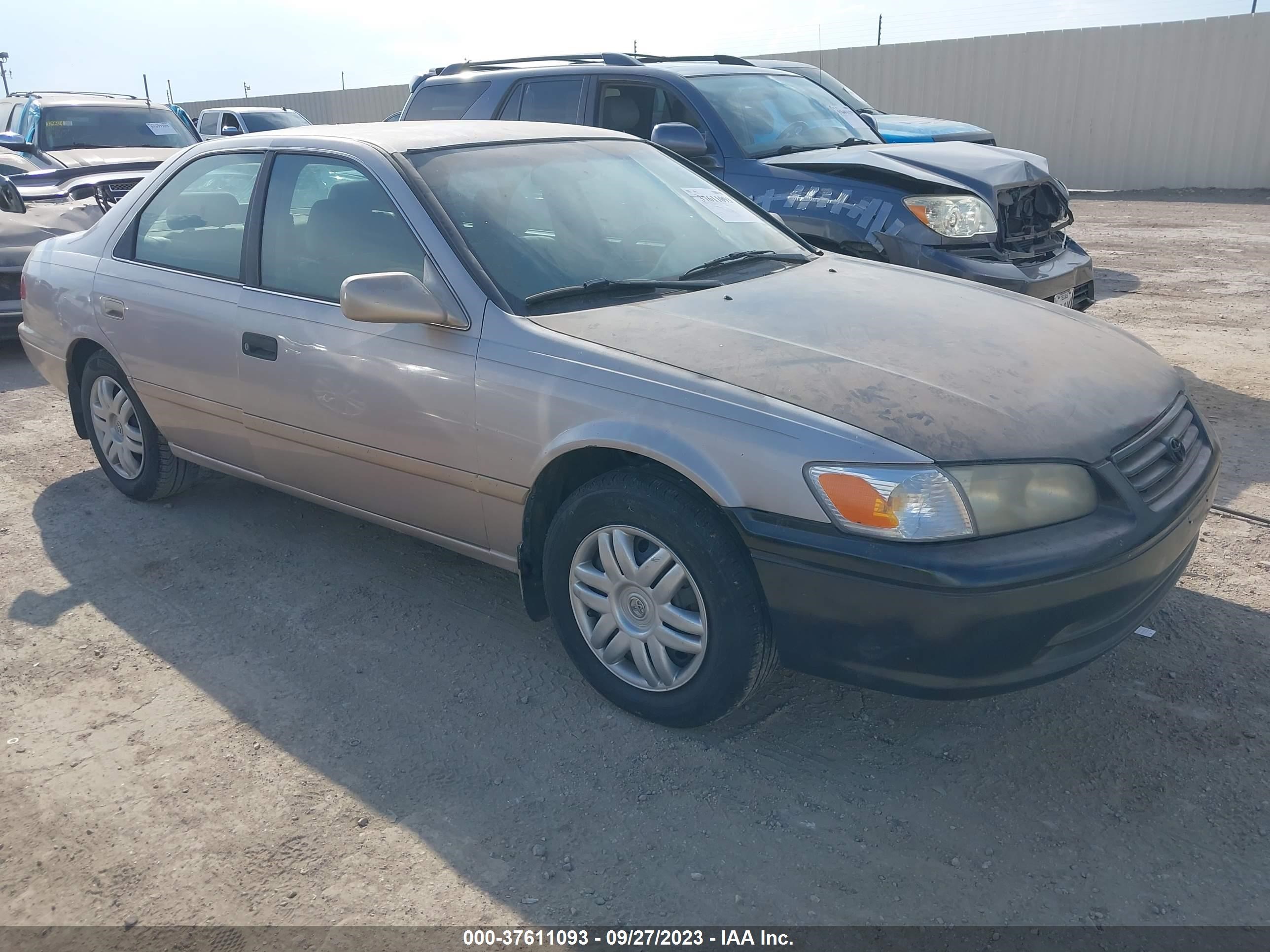 TOYOTA CAMRY 2001 2d4gp44l87r360447