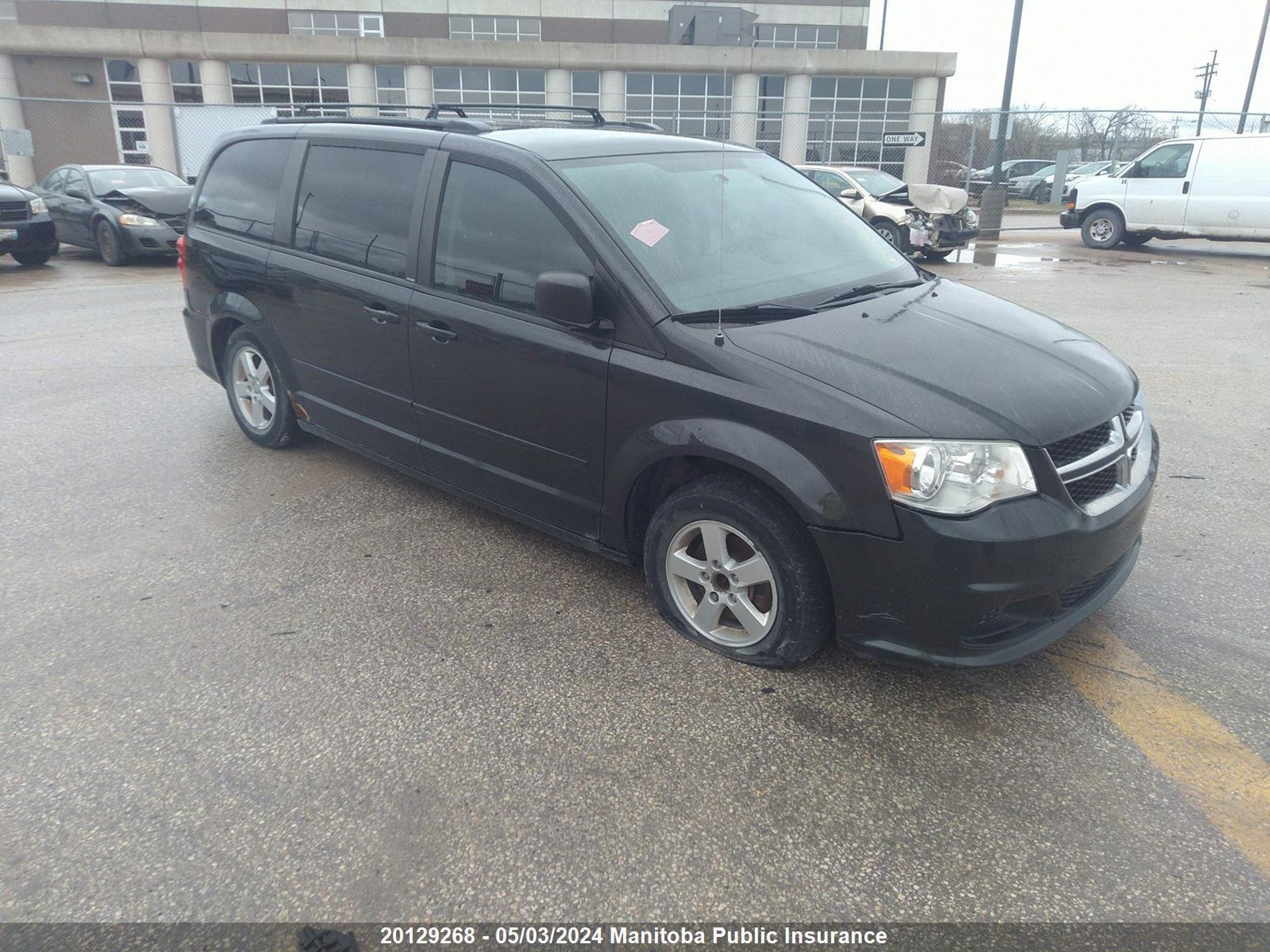 DODGE CARAVAN 2011 2d4rn4dg8br685710