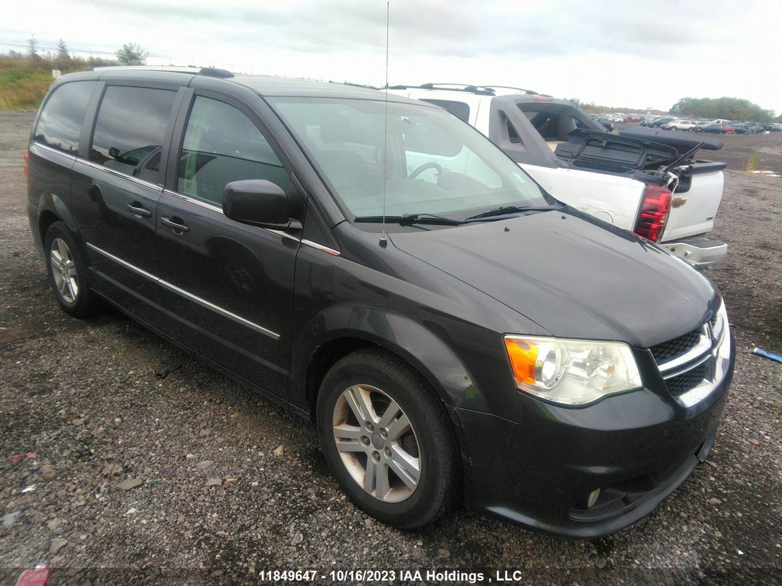 DODGE CARAVAN 2011 2d4rn5dg3br680324